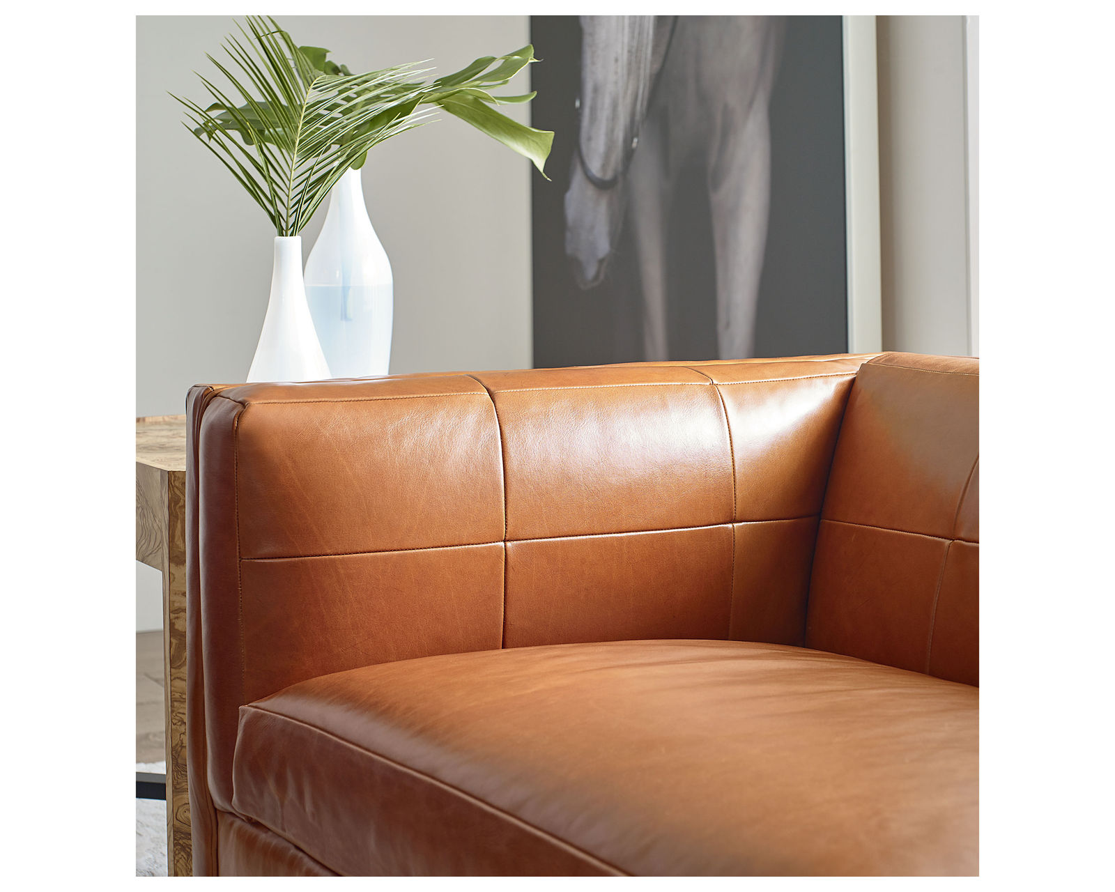 Chester 82" or 100" Sofa (+75 fabrics)