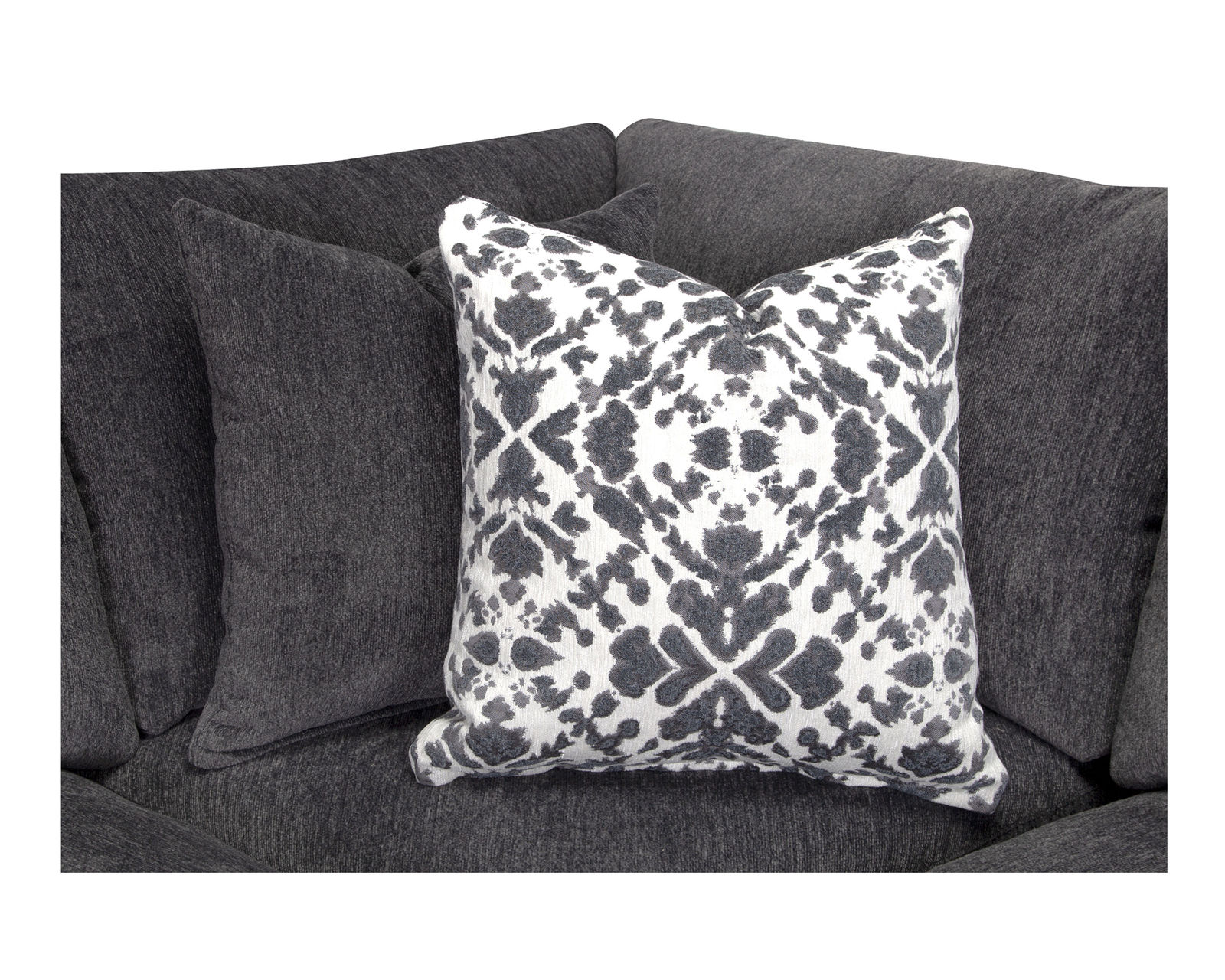 Harbor 940 Stationary Sectional (Includes Pillows) - Includes Pillows
