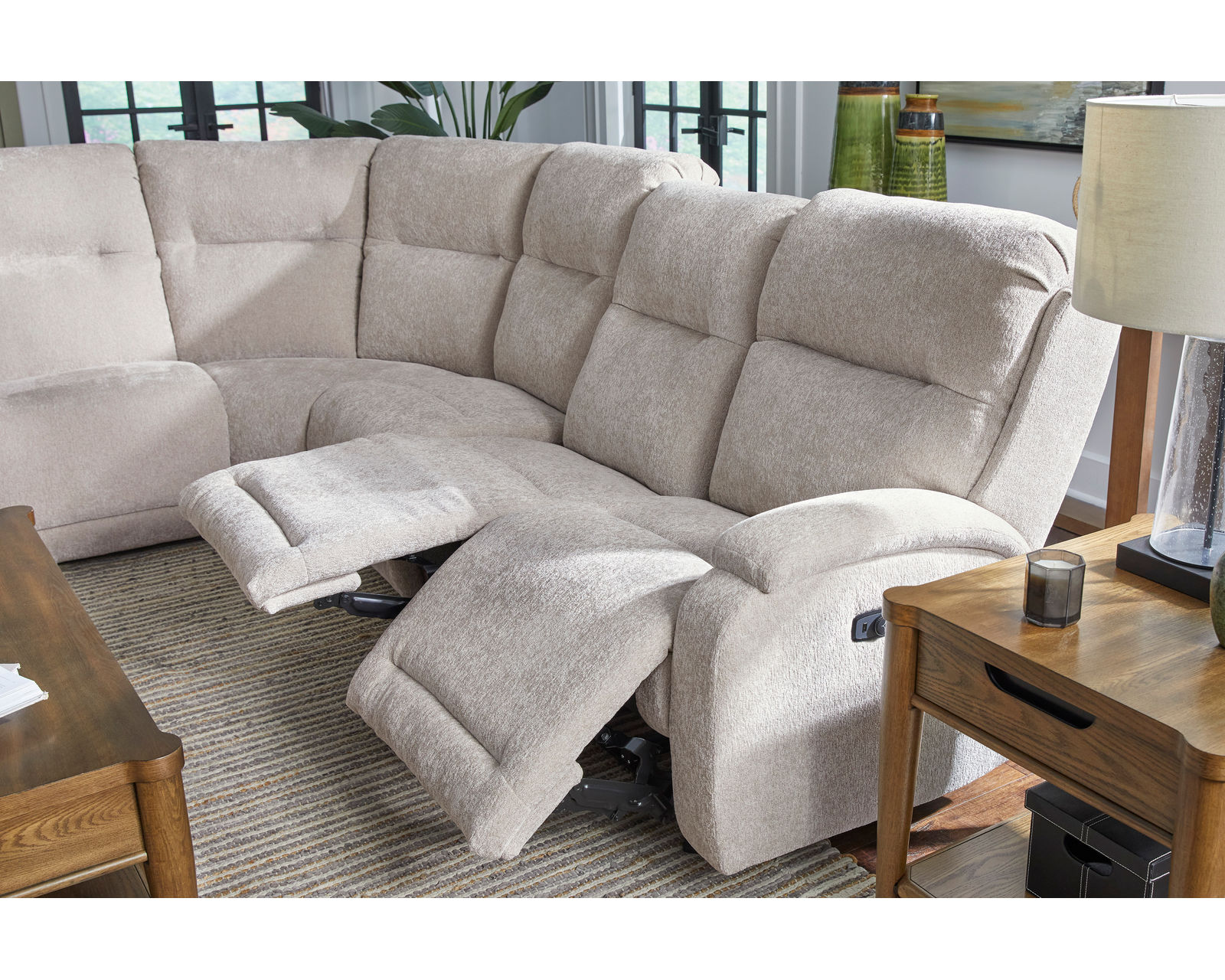 Maverly Reclining Sectional (+100 fabrics)