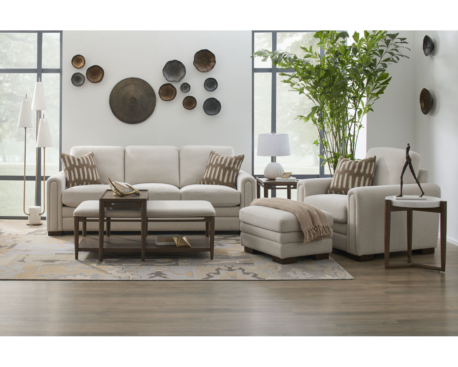 Smyrna Stationary Chair (+101 Standard and Performance Fabrics)