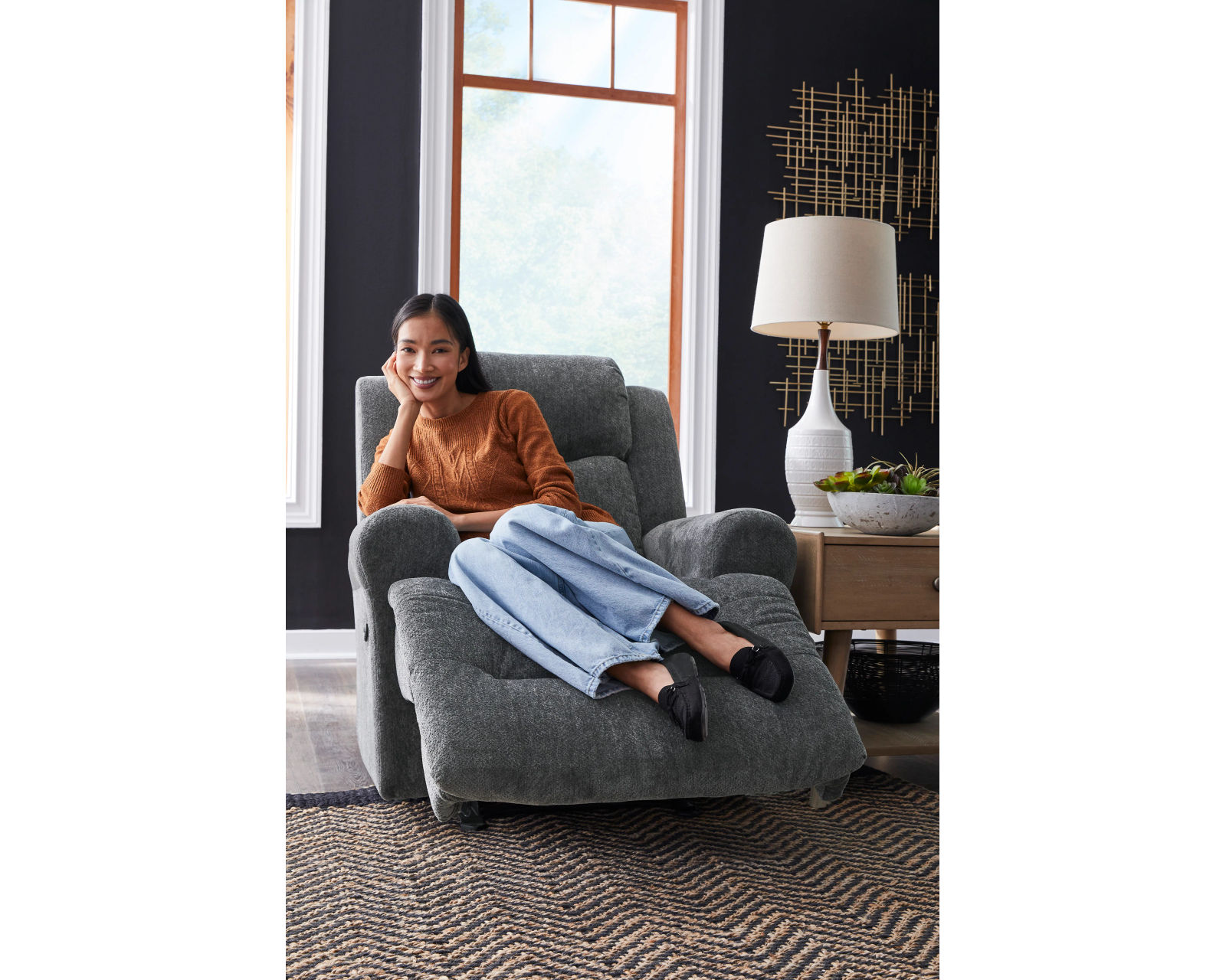 Brielle 84" Double Reclining Sofa (+100 fabrics)