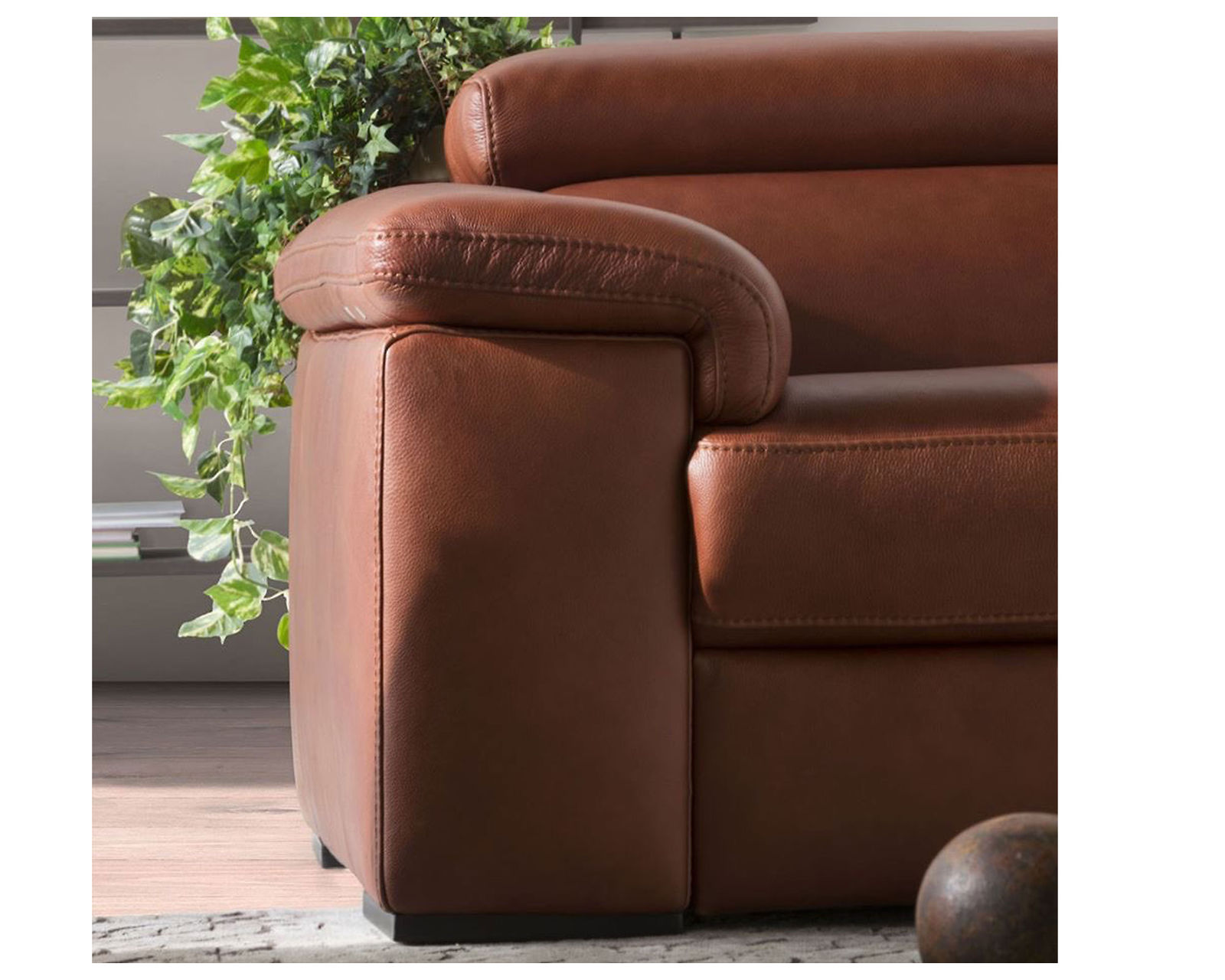 Solare B817 Power Reclining Sectional (+50 leathers)