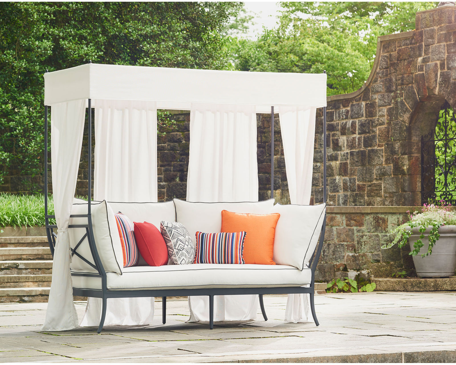Winterthur Estate Daybed Canopy - Winterthur Estate Daybed Canopy