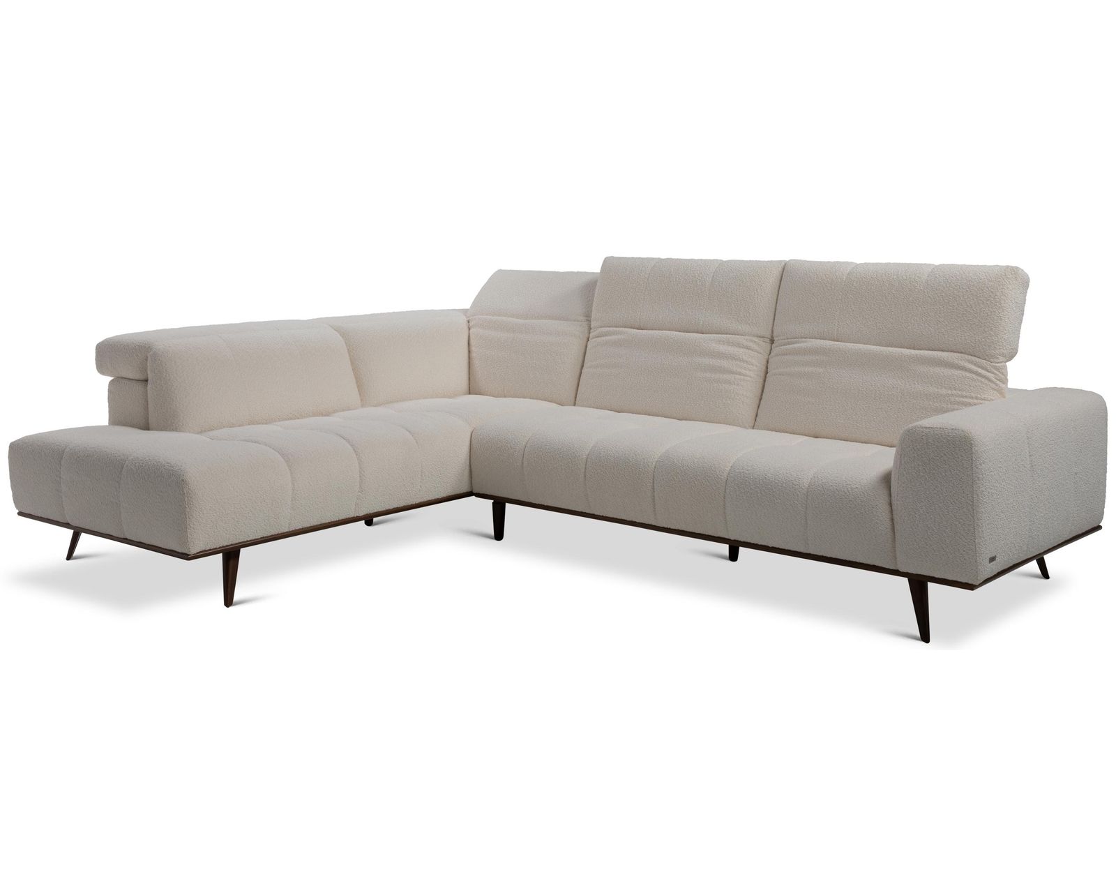 Scacco C293 Stationary Sectional (+45 fabrics) - Features manually adjustable headrests