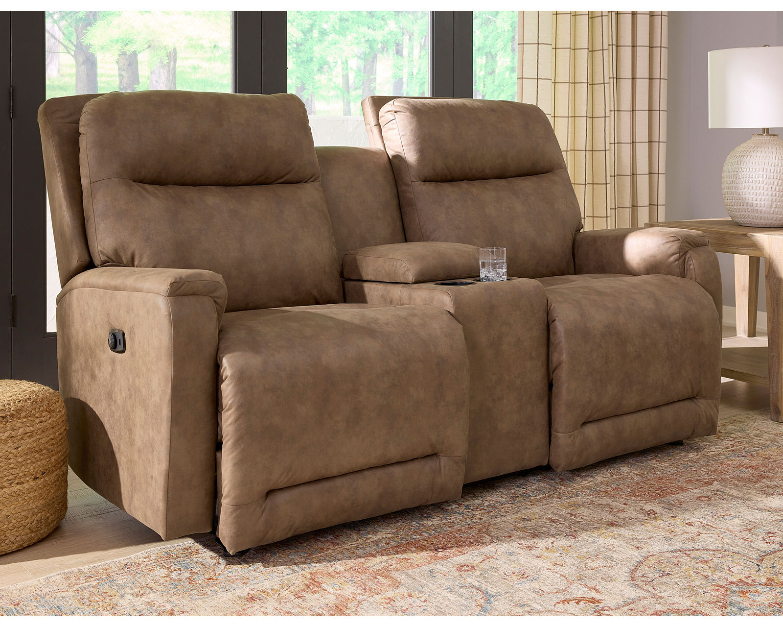 Derek Double Reclining Console Loveseat (+100 fabrics) - Derek Double Reclining Console Loveseat (Rocking Reclining Console Loveseat Available)v