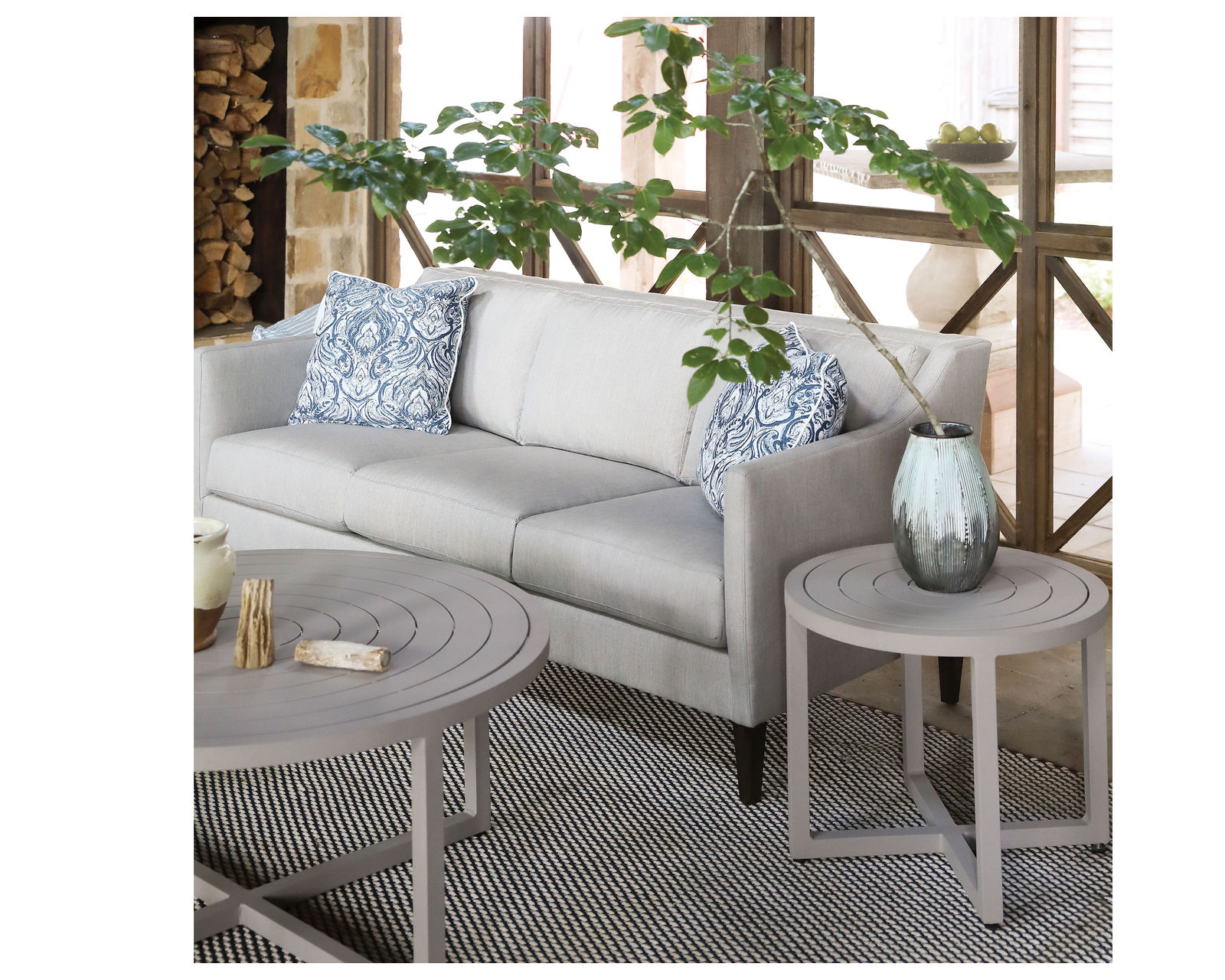 Finley Outdoor Sofa (Made to order fabrics)