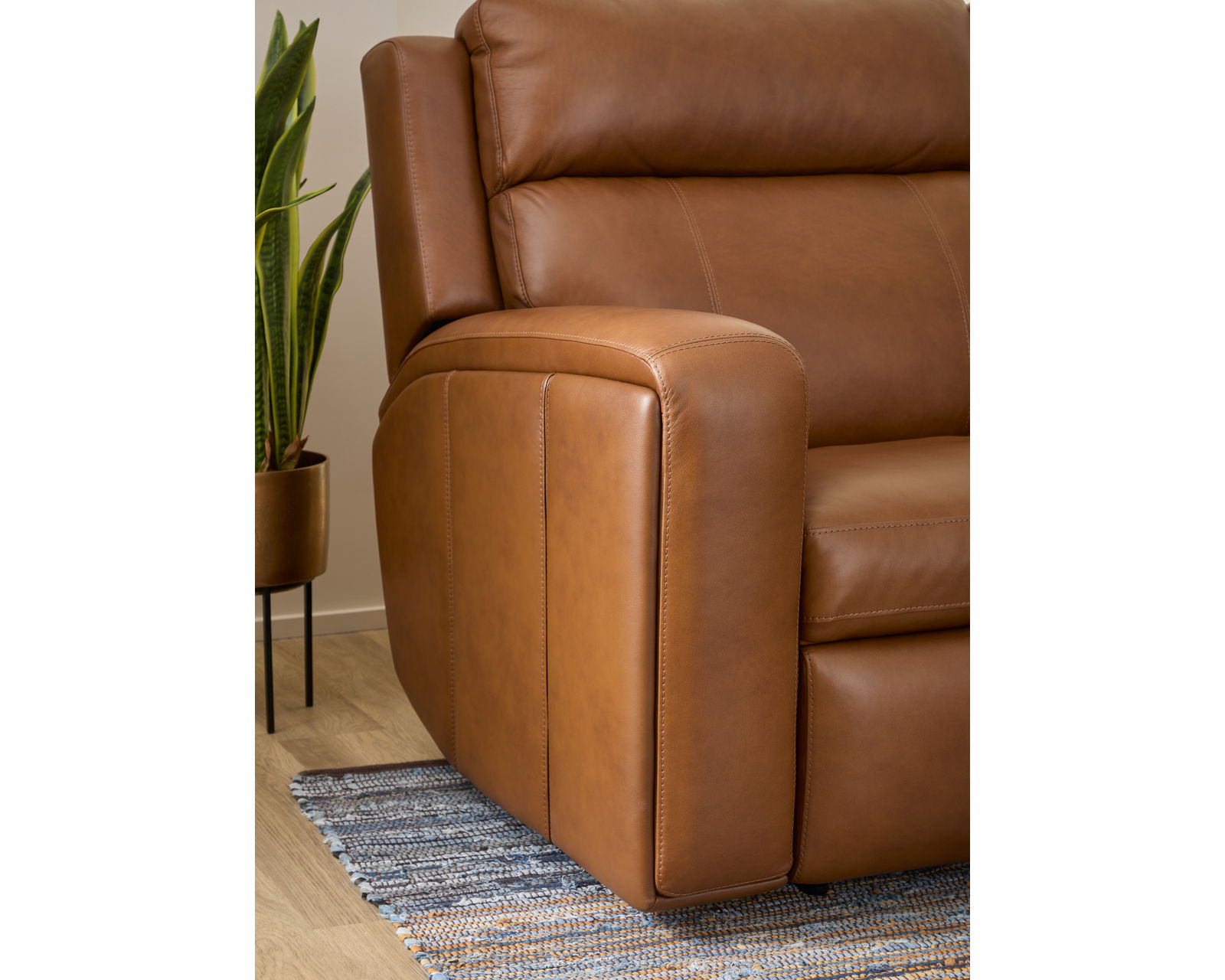 Wyatt 1596 Triple Power Recliner 705-72 (2 colors) in stock - Hidden pop-out cupholders on the sides