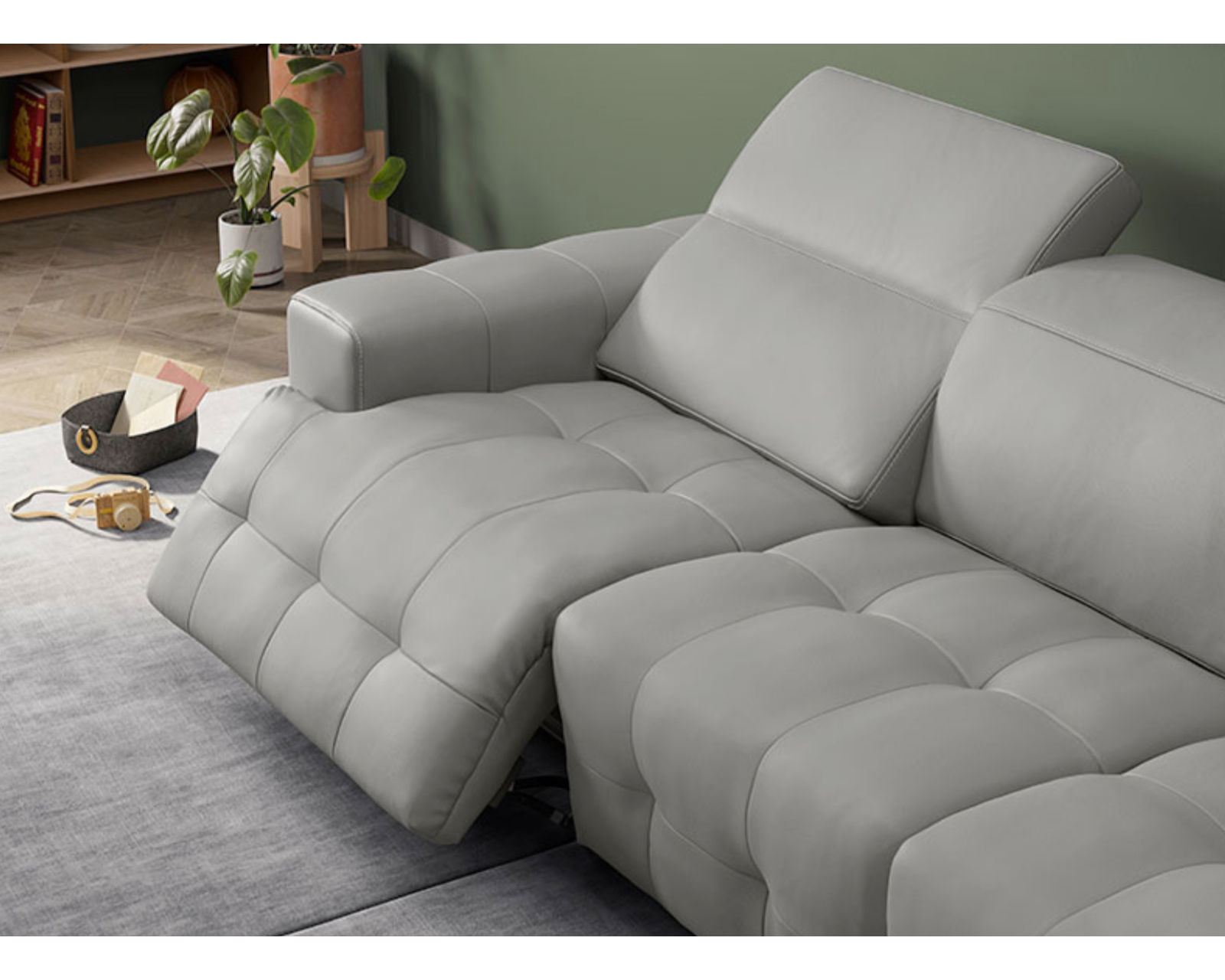 Intenso C157 Power Reclining Sectional (+50 leathers)