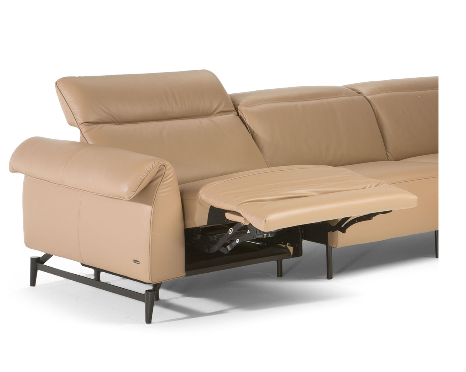 Leggiadro C143 Power Reclining Sectional (+50 leathers) - Includes power recline with power headrest