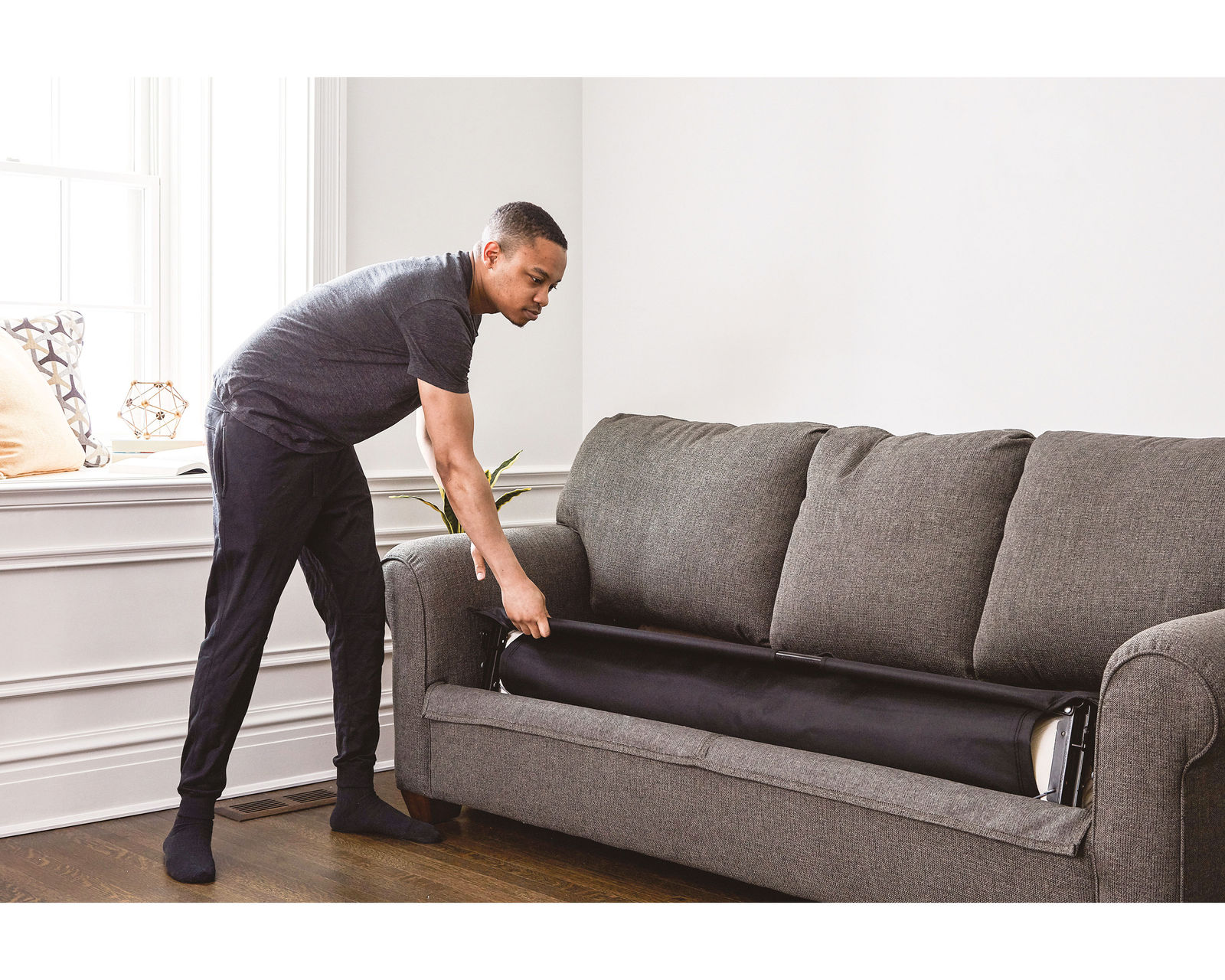 Thornton 5535 Sleeper (100+ fabrics) Twin - Full - Queen - Adjustable tilt mechanism that provides additional headrest support
