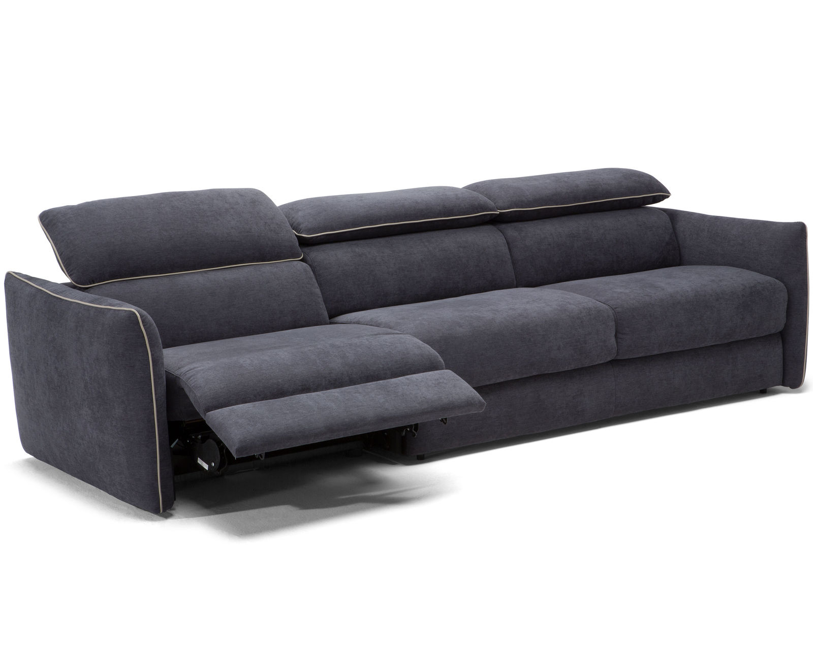 Meraviglia B995 Leather Reclining Sleeper Sectional (+25 leathers) - Layout A: Two Piece Sleeper Sectional 83" x 108" x 67"