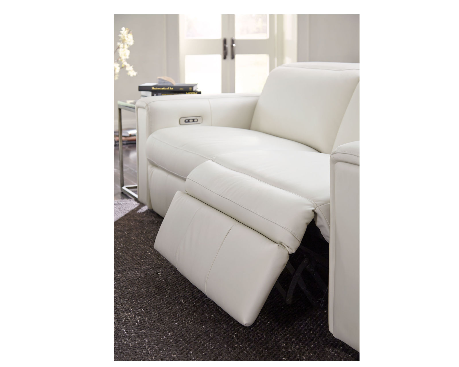 Titan 44004 Power Headrest Power Reclining Sectional (+100 leathers) - Reclining Detail