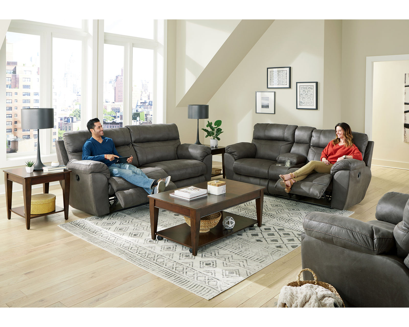 Atlas 91" Double Reclining Sofa (Special Purchase) - The Ultimate Seat for Everyday Relaxation.