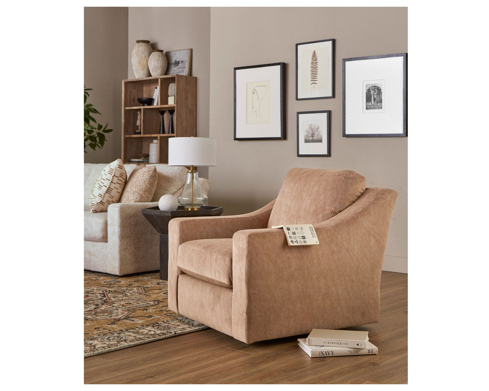 Caverra Chair (+139 fabrics) Swivel available - Caverra Chair