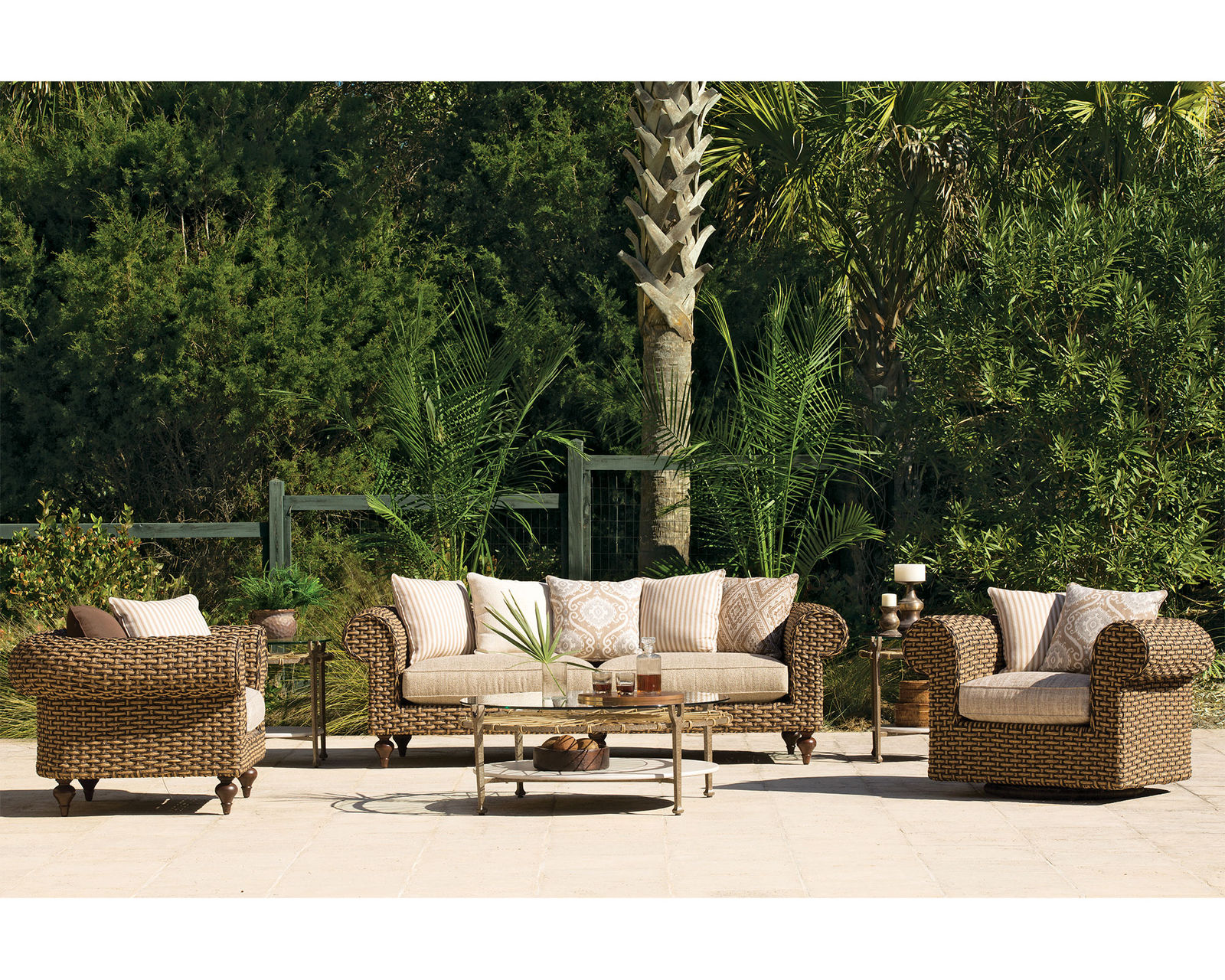 Hemingway Chesterfield Livingroom (Made to order fabrics) - Ernest Hemingway Livingroom Collection