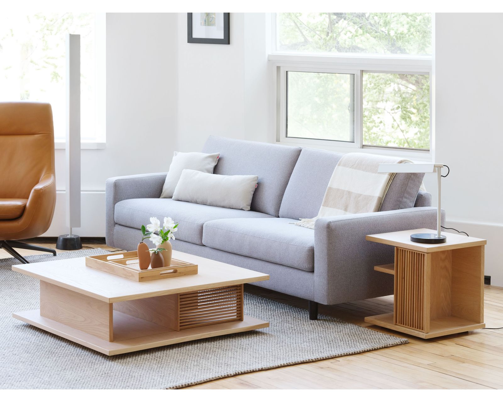 Oscar 77158 Sofa (75", 85" or 93") +50 fabrics