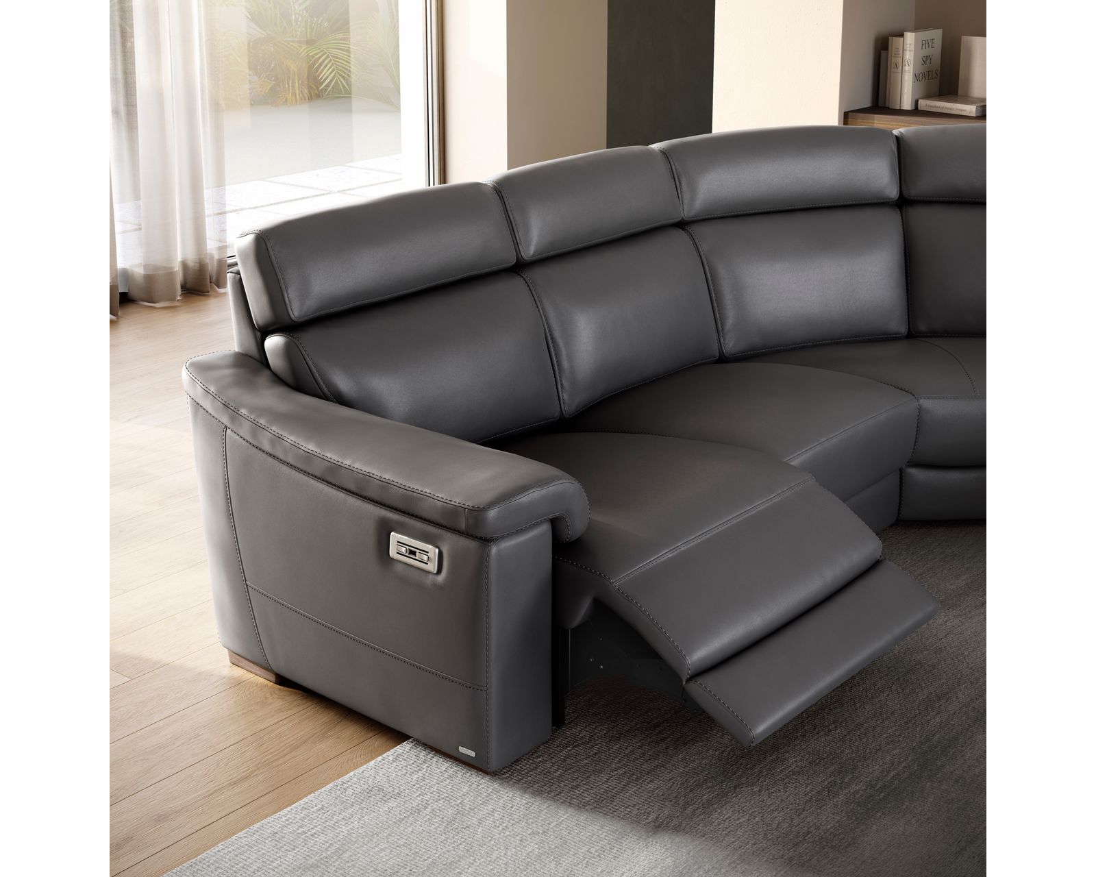 Giulivo C115 Power Headrest Power Reclining Sofa (92") +50 leathers