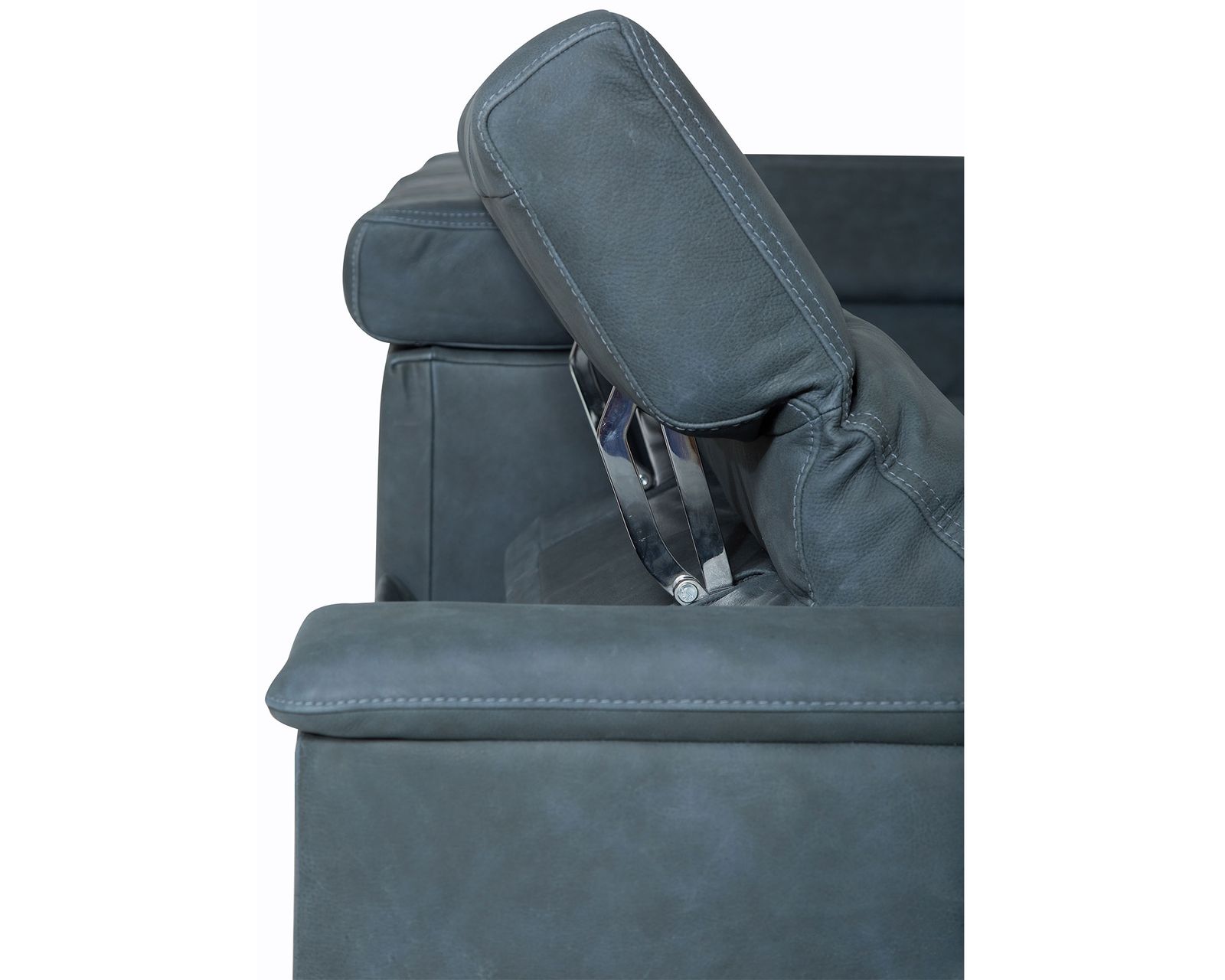 Keoni 44000 Power Headrest Power Reclining Sectional (+100 leathers)