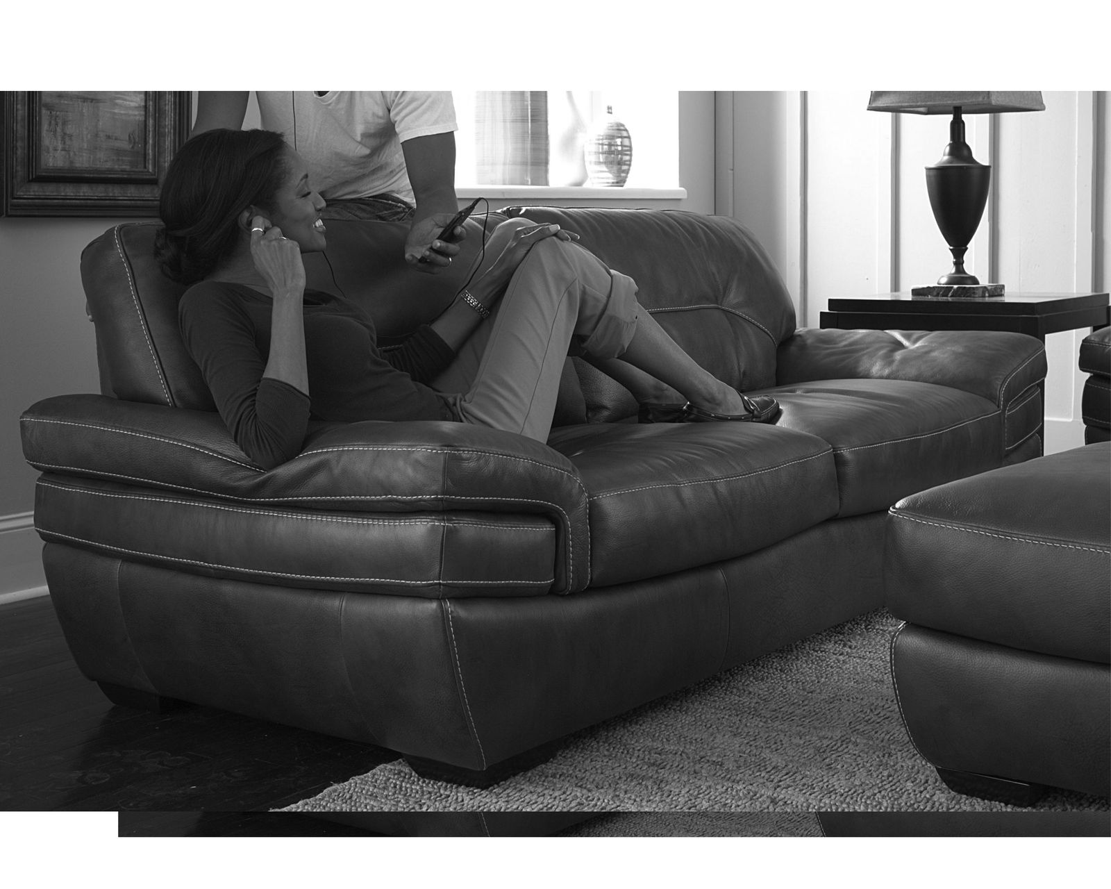 Biagio B806 Sofa (90") +45 fabrics - Biagio B806 Sofa (90") +45 fabrics)