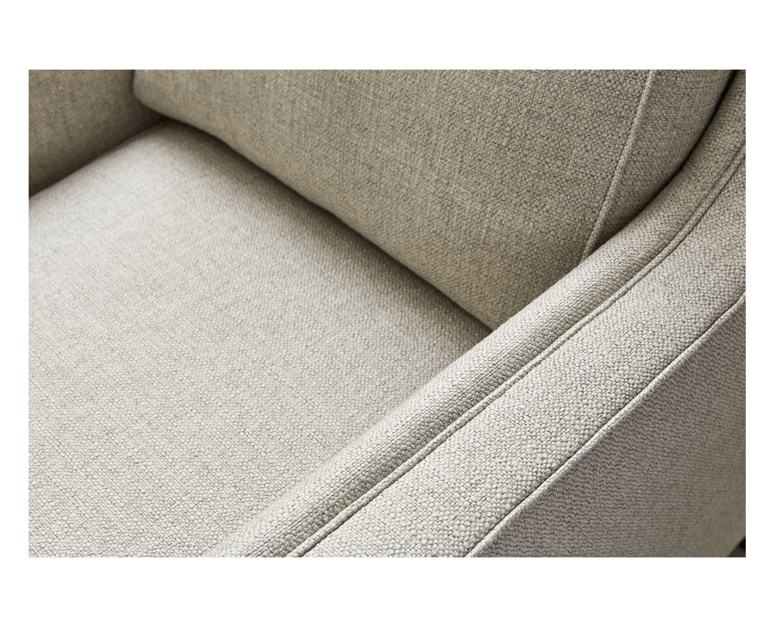 Finley 5010 Sofa (100+ fabrics) 88"