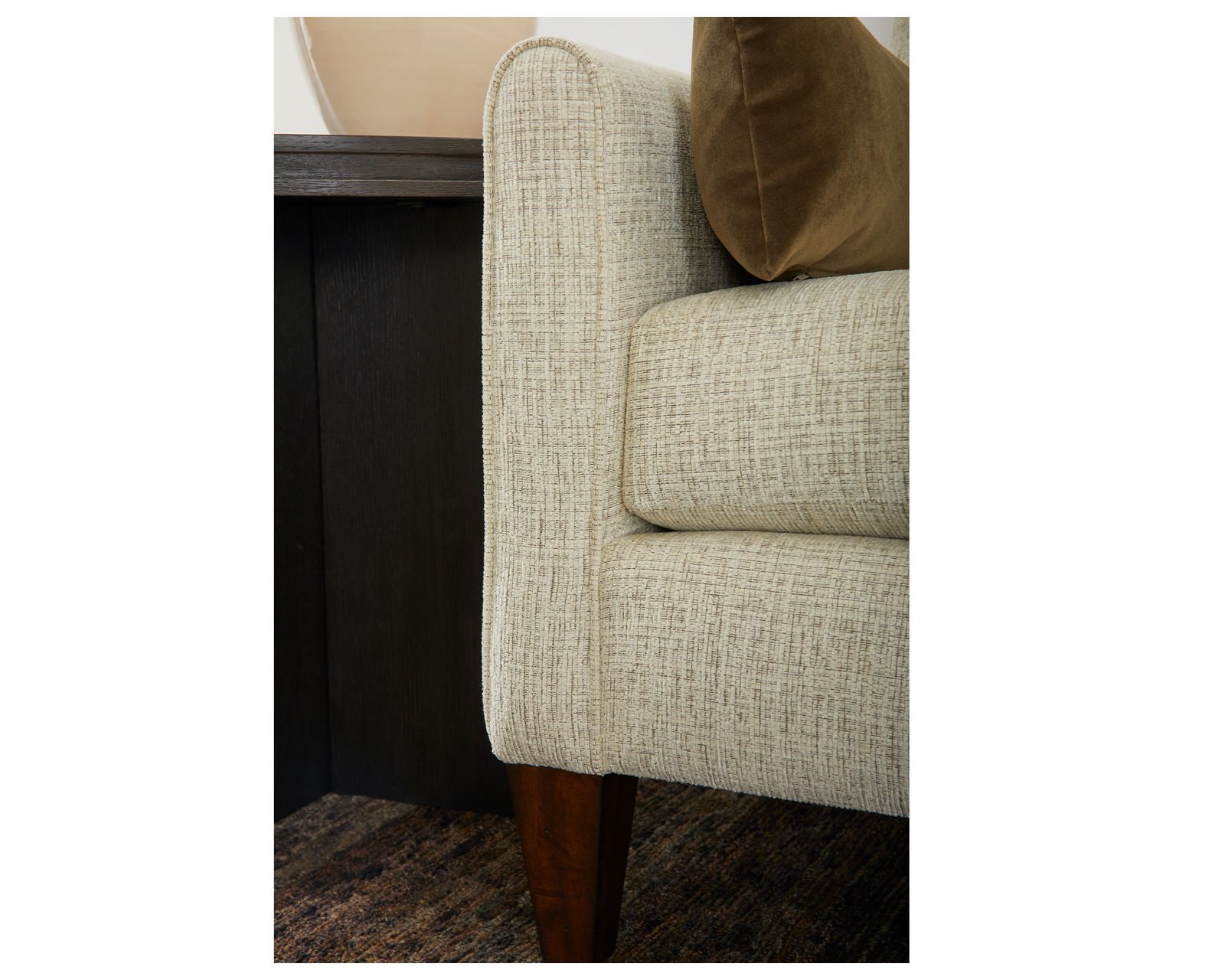 Bond 5850 Chair (+100 fabrics)