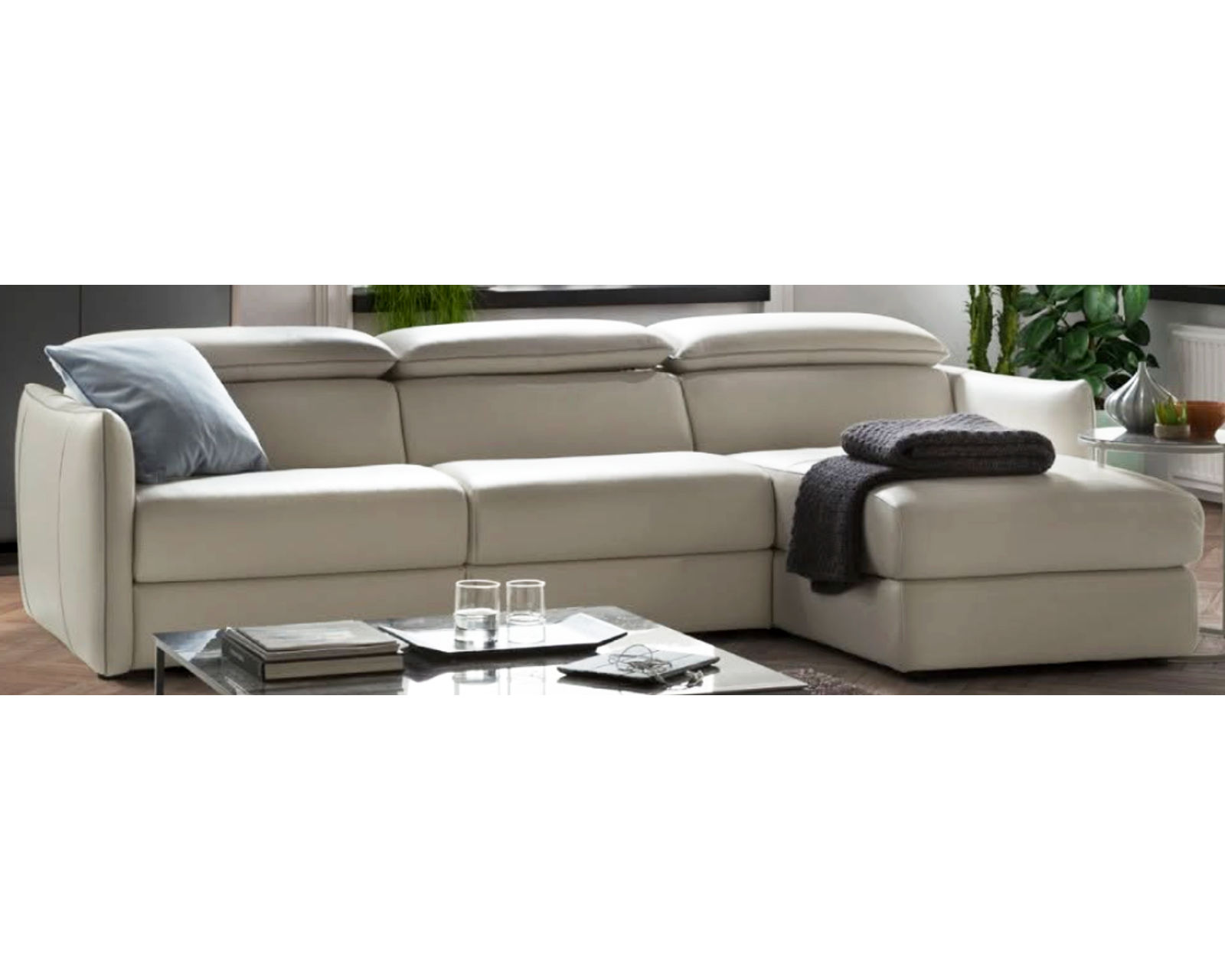 Meraviglia 108" Storage Chaise Sofa (+50 leathers) - Layout A: Meraviglia 108" Storage Chaise Sofa 108" x 67"