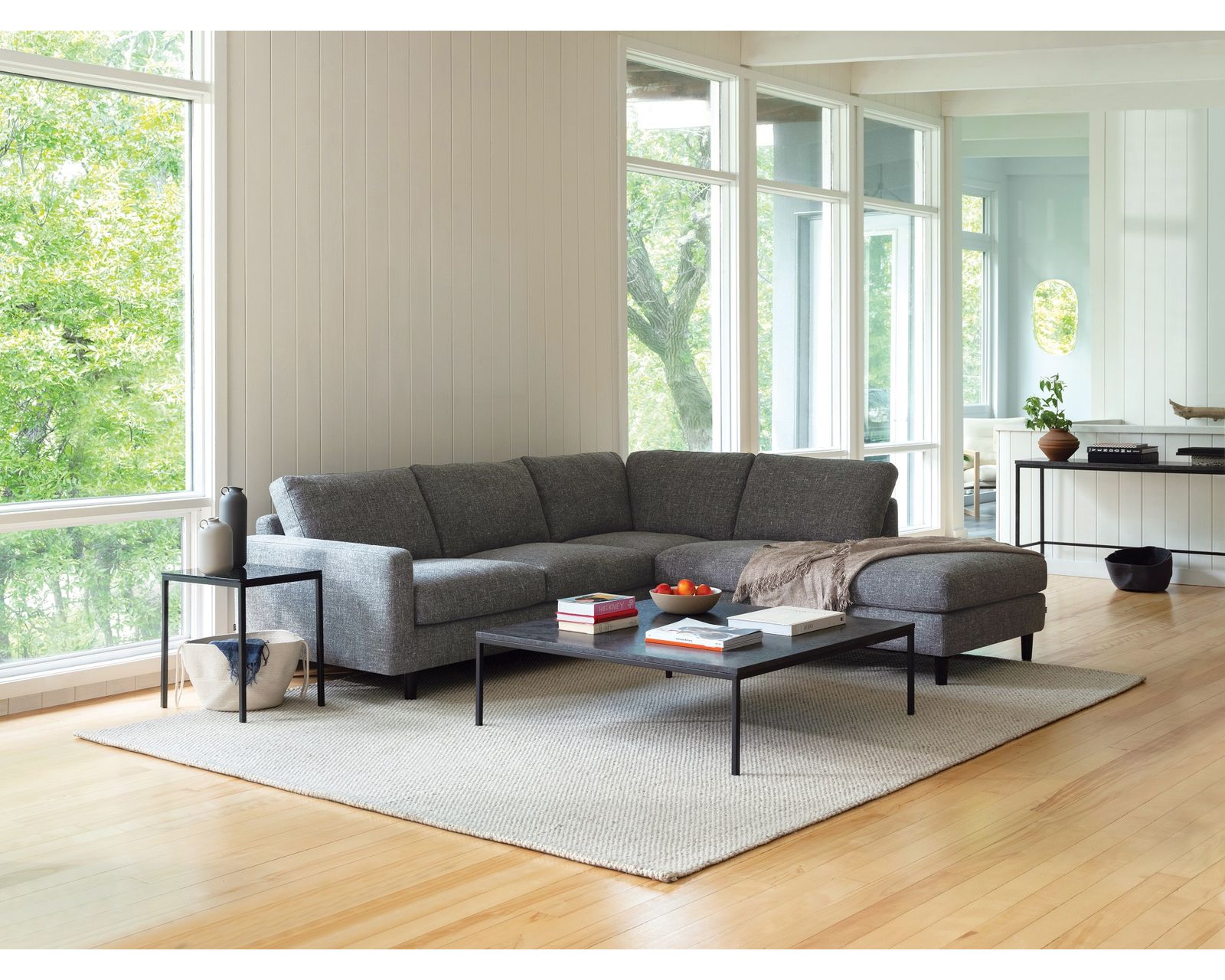 Oscar 77158 Sectional with Backless Chaise (+50 fabrics)