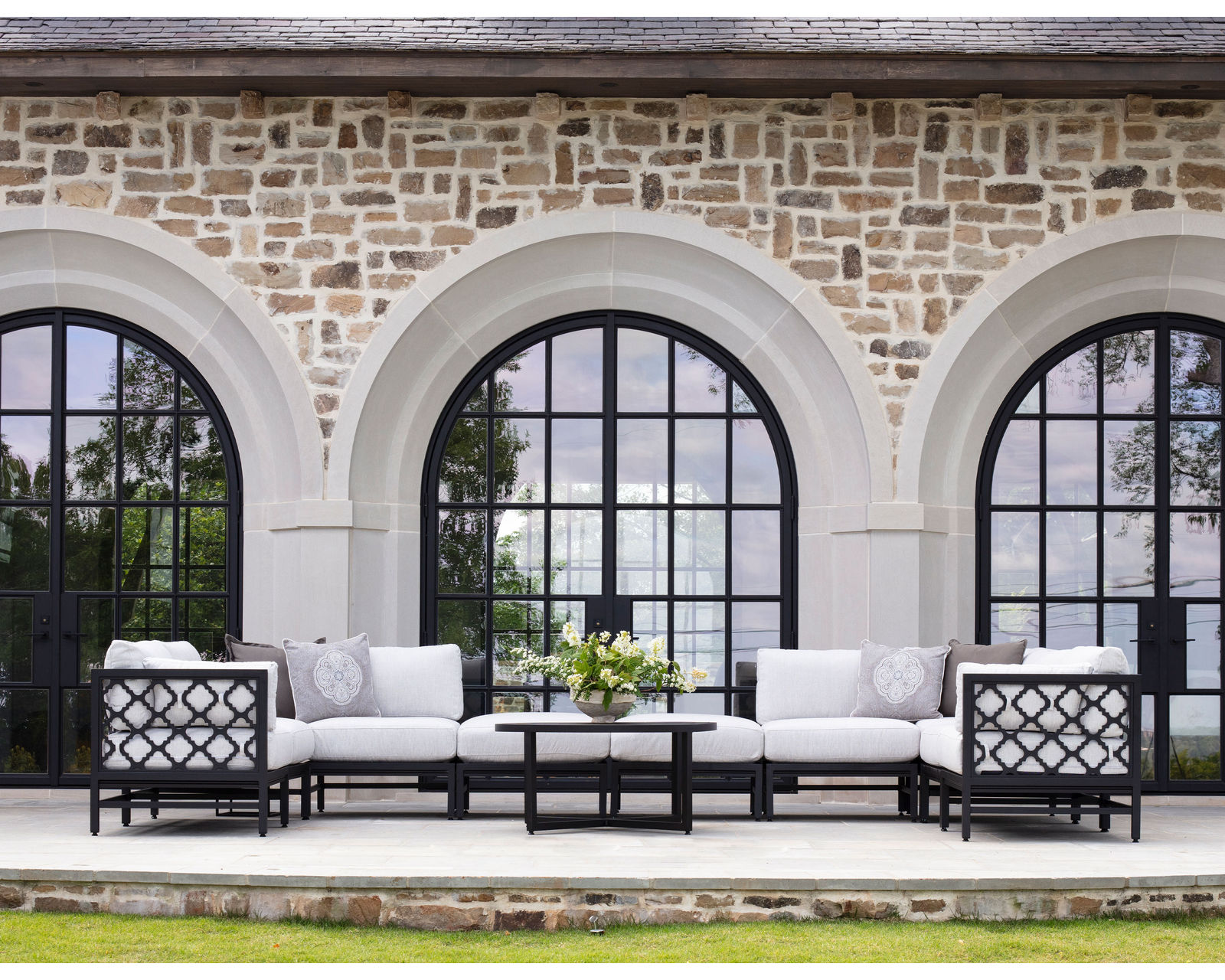 Willow Outdoor Sectional (110 fabrics - 8 metal finishes) - Sectional Layout E: Willow Outdoor Sectional