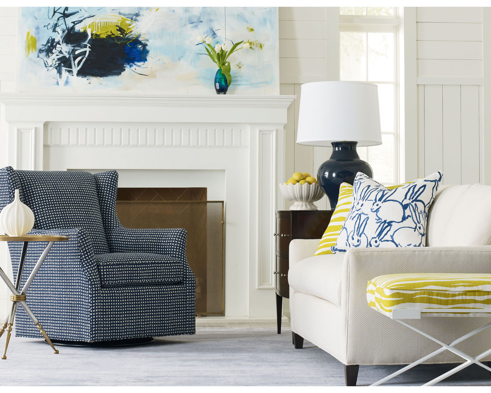 Studio 83" or 92" Sofa (+75 fabrics)