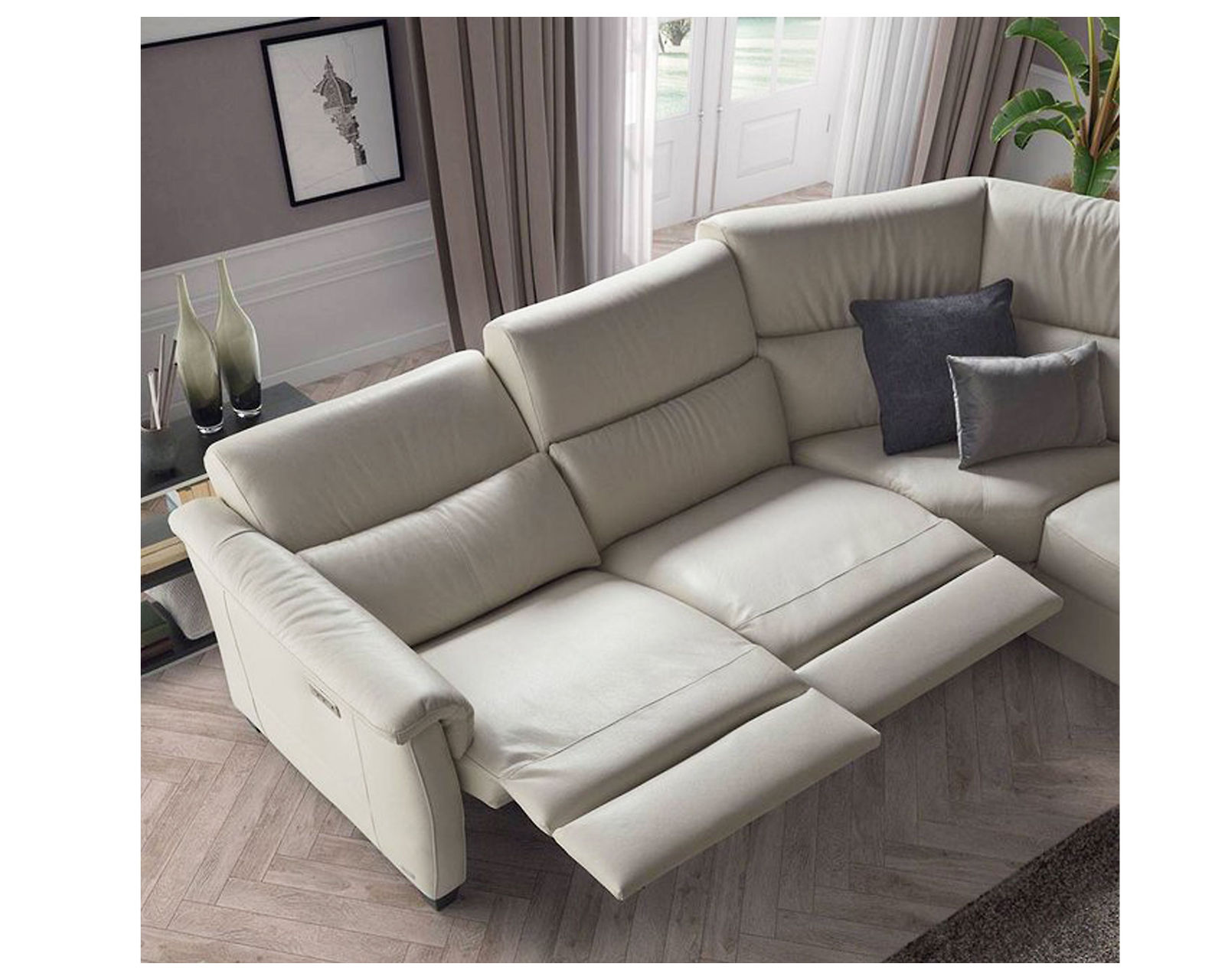 Astuzia C068 Triple Power Reclining Sofa (+50 leathers) - Also available as a power reclining sectional