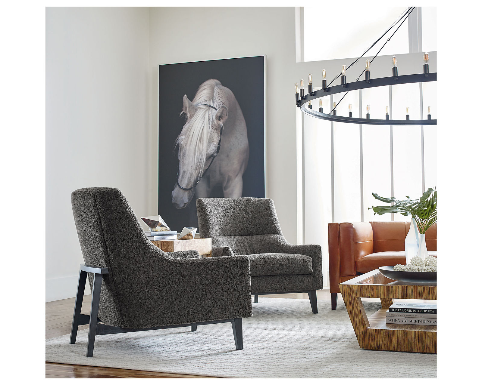 Chester 82" or 100" Sofa (+75 fabrics)