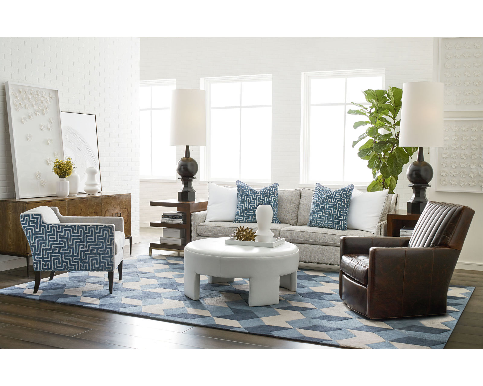 Jeremy 76" x 84" and 94" Sofa (+75 fabrics)