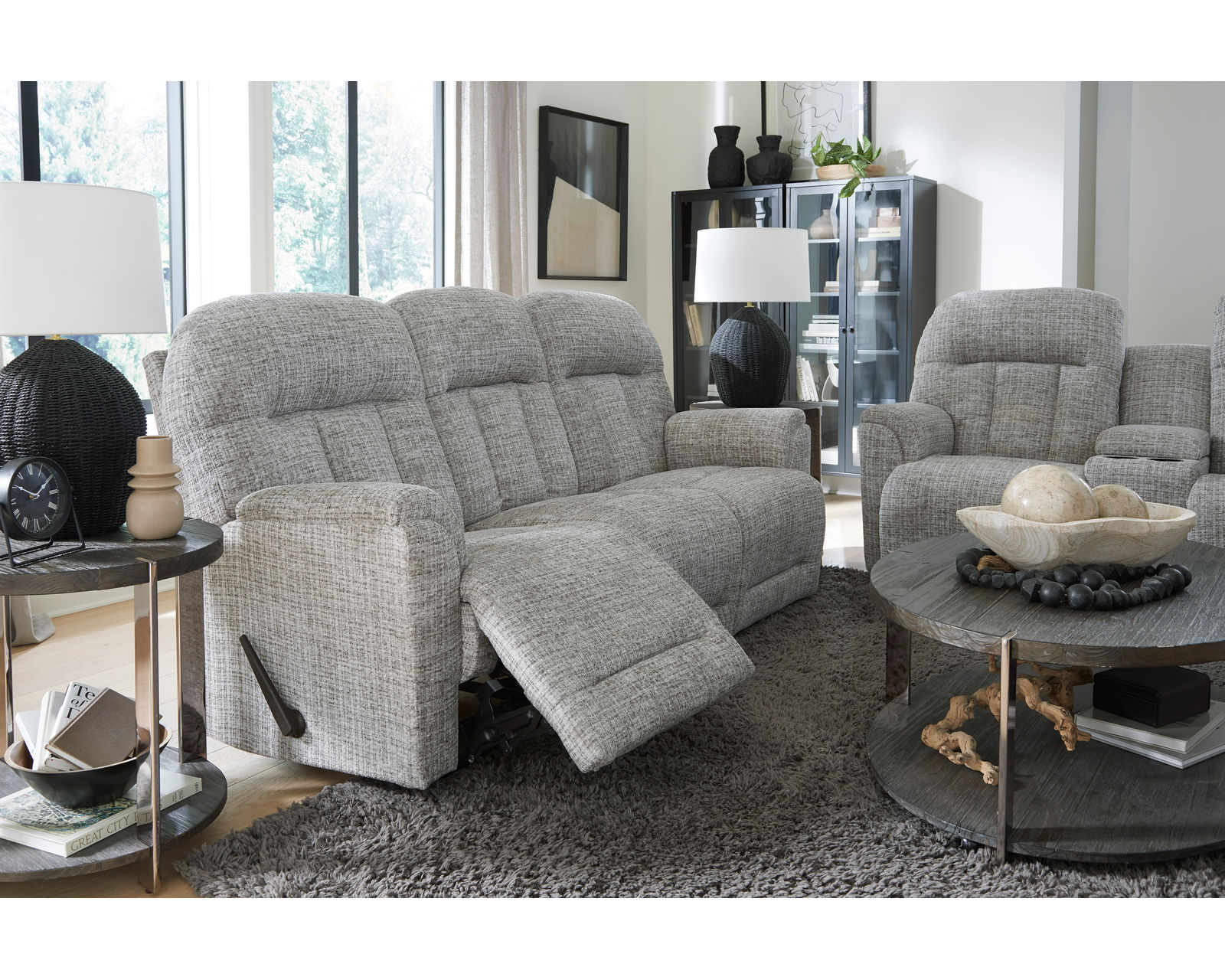Suitably 88" Double Reclining Sofa (+100 fabrics) - Suitably Double Reclining Sofa