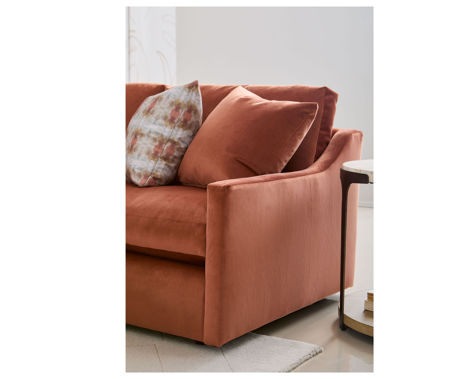 Sky 5510 Sectional (hypoallergenic down-like cushion) +100 fabric - Detail Track Arm