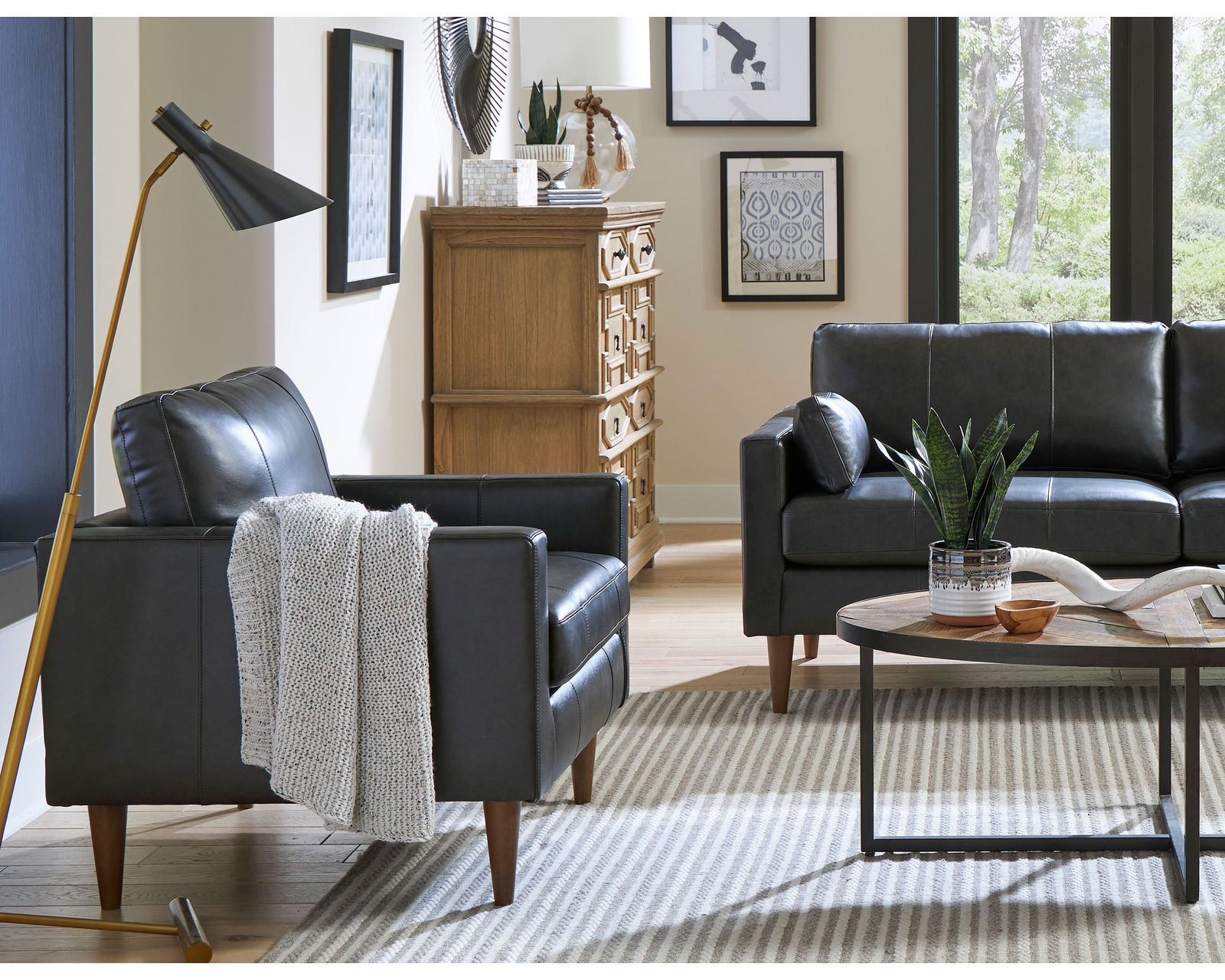 Trafton Leather Chair (+3 colors) - Trafton Leather Sofa  in Charcoal