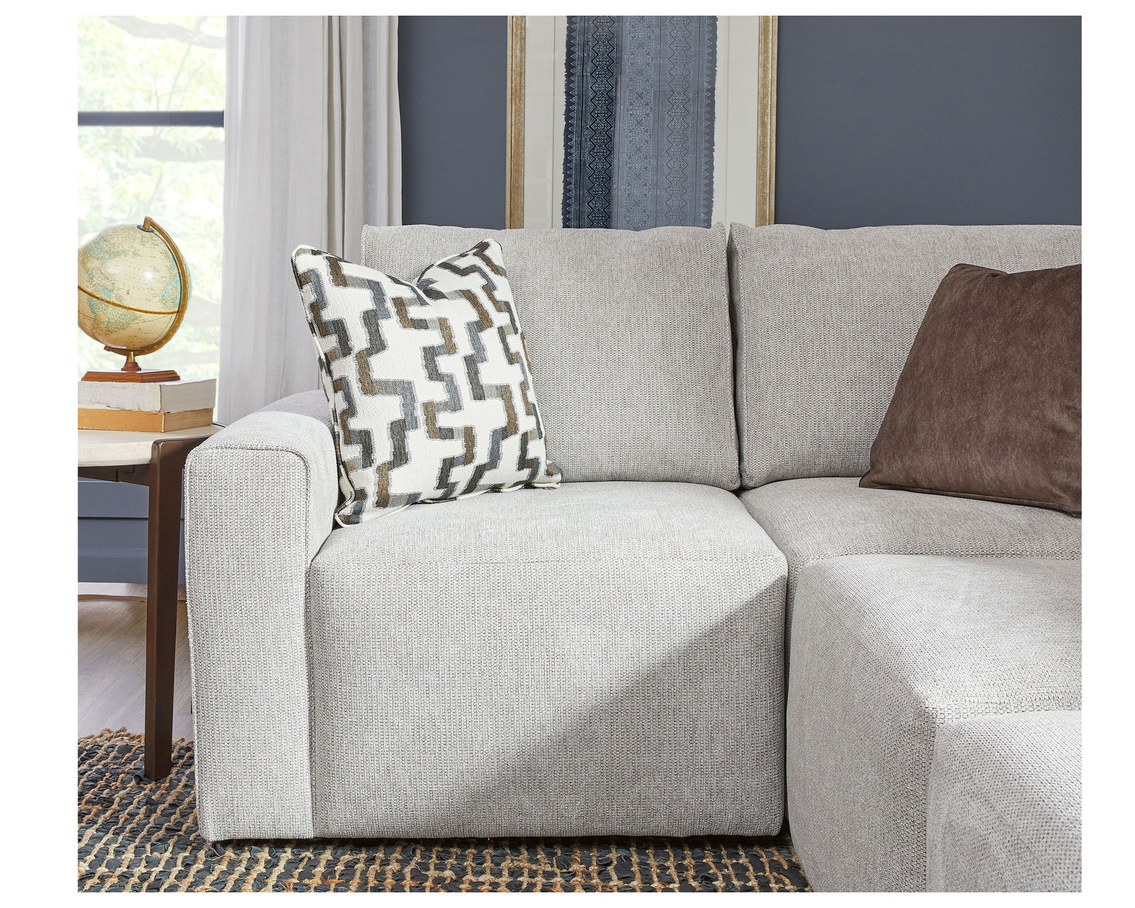 Dawson Stationary Sectional (+100 fabrics)