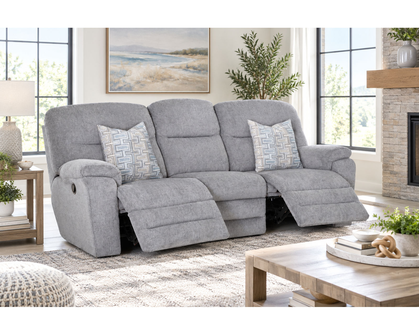 Parkway 89" Reclining Sofa (Plush Comfort. Relaxed Style. Made for Everyday Living) - Motion Made for Real Life.