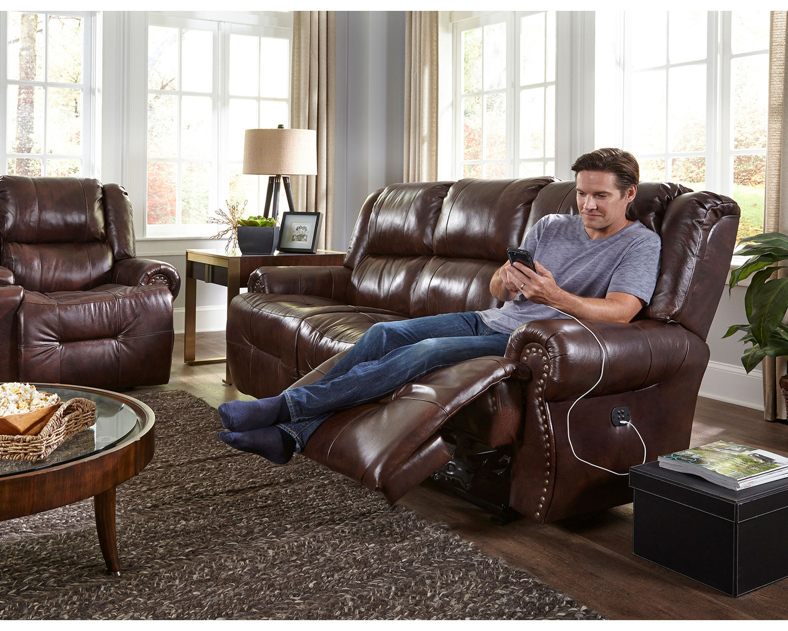 Genet Leather Double Reclining Sofa w/ Dropdown Table (+30 leathers) 85" - Genet Leather Double Reclining Sofa w/ Dropdown Table