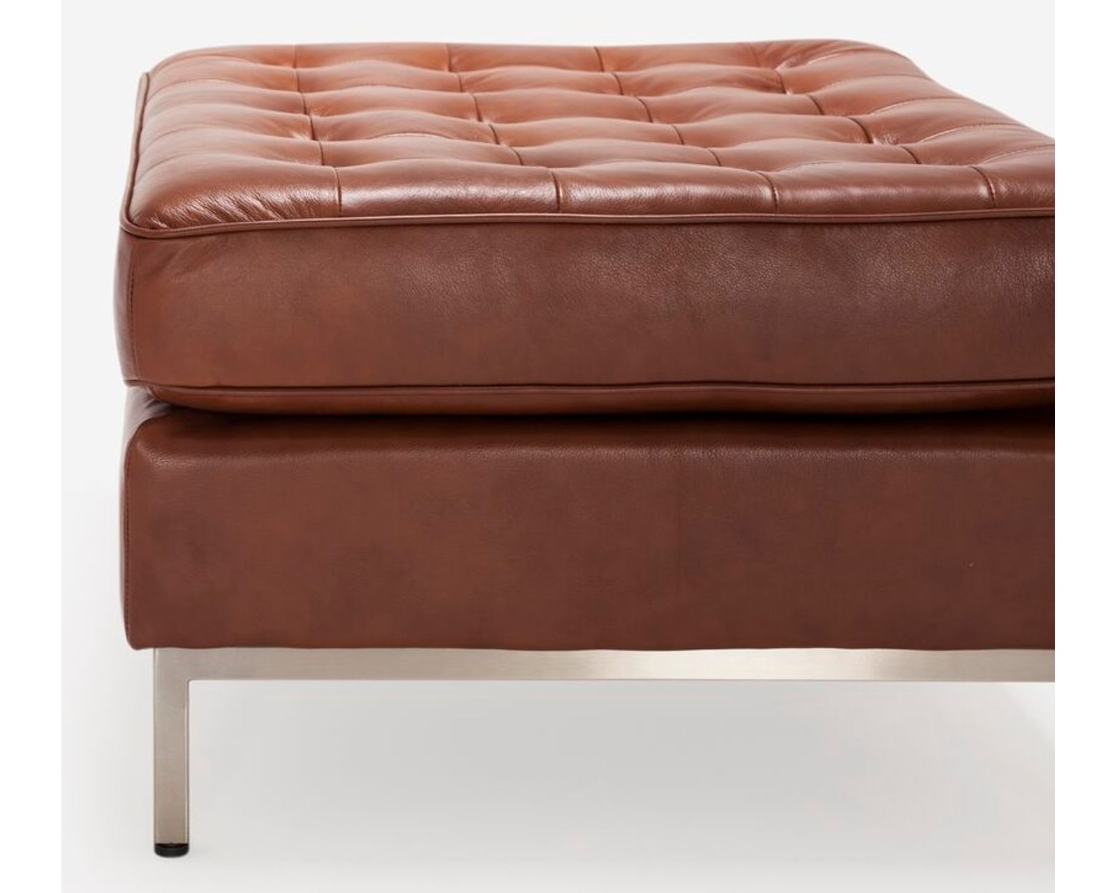 Reverie 77157 Chair (+100 leathers)