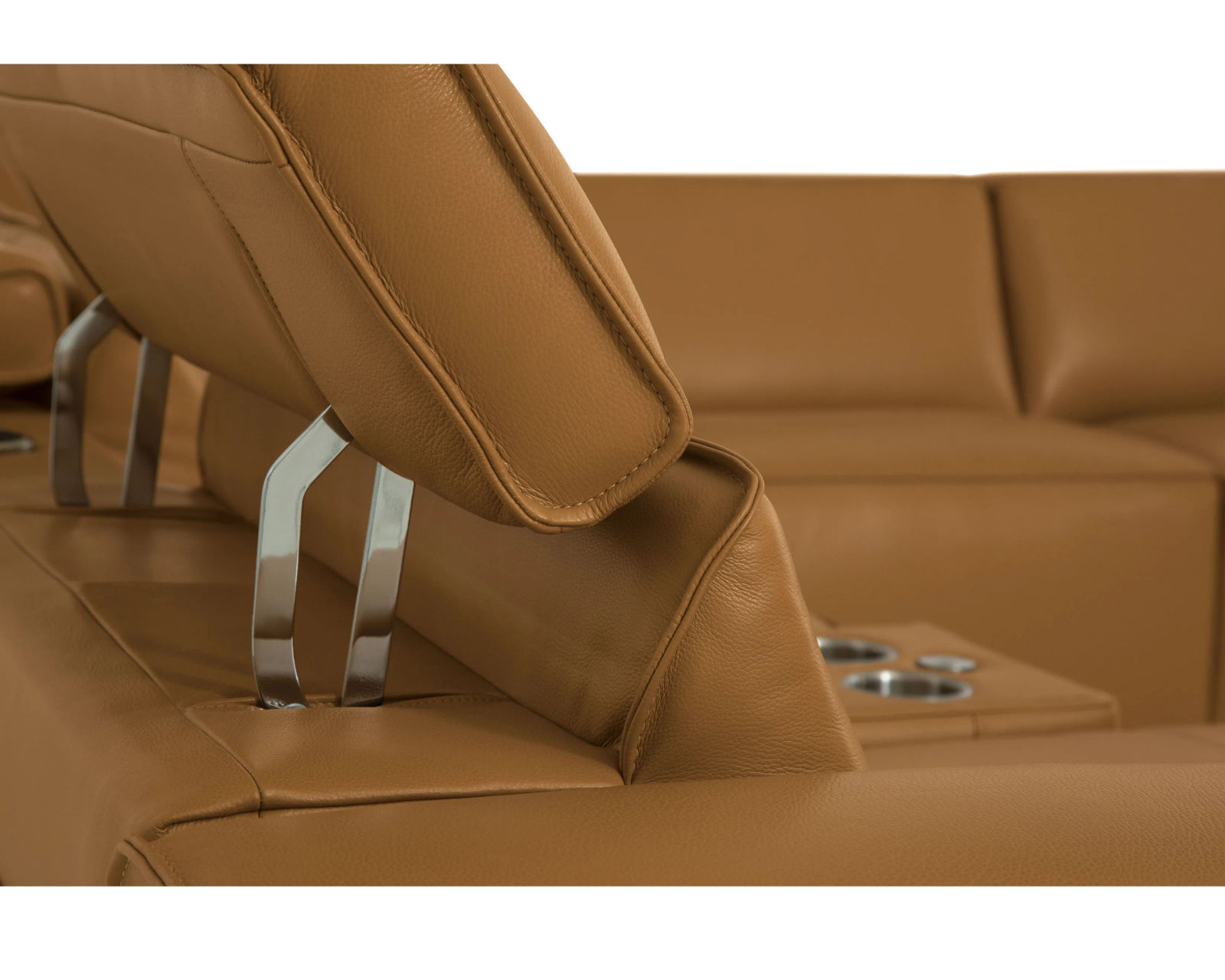 Colton 44007 Power Headrest Power Reclining Sectional (+100 leathers) - Detail Power Headrest