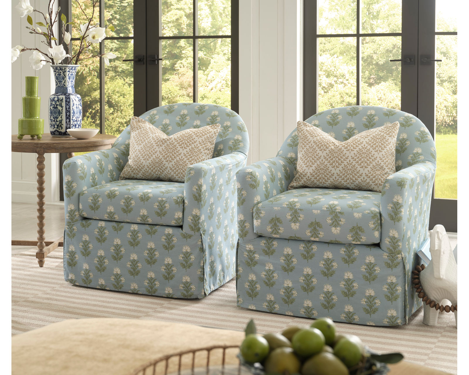 Erin & Ben Meg Swivel Chair (+50 fabrics) - Meg Swivel Chair