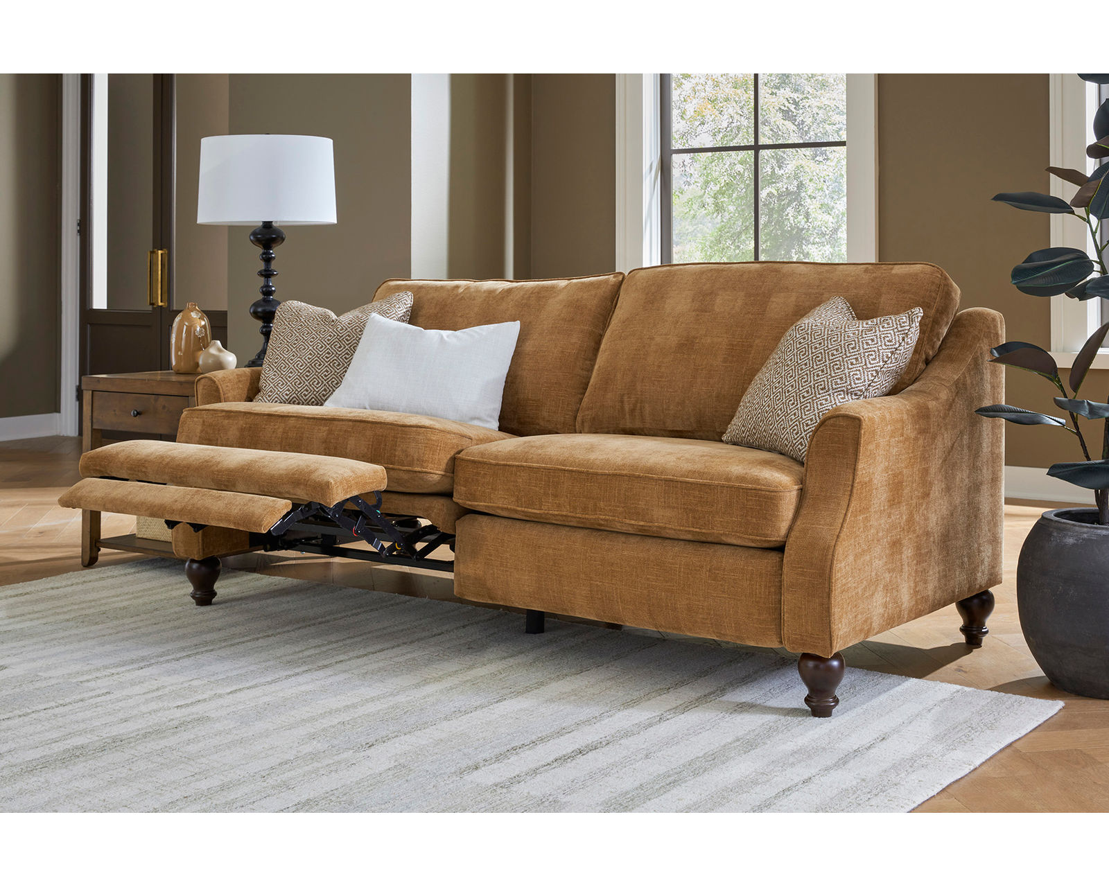 Adeline 84" Incliner Sofa (+50 fabrics) - Adeline 84" Incliner Sofa