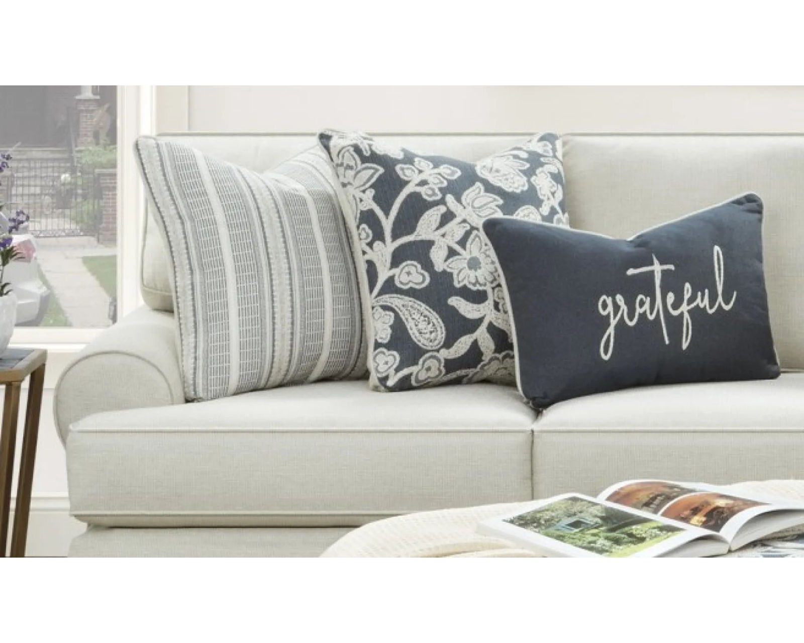 Awesome Oatmeal Queen Sleeper 39-04KP - Includes pillows