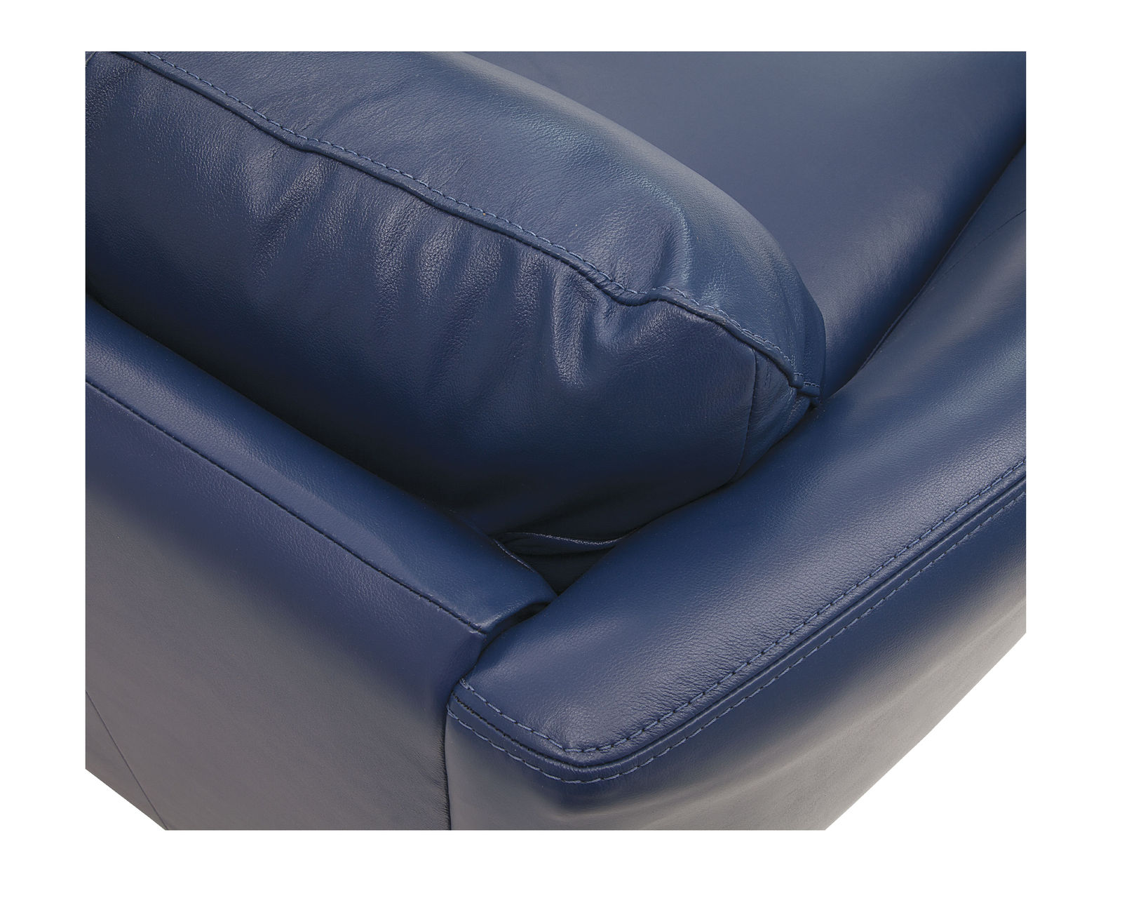 Alula 77427 Sofa (83") +100 leathers - Adorned with delicate sloping flared arms, and a curvaceous appearance