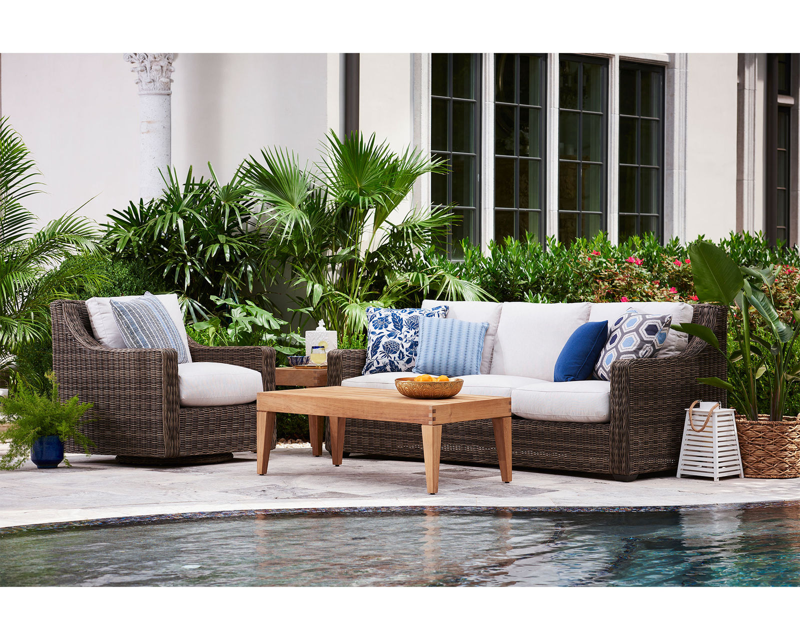 Oasis Outdoor Sofa Collection (Made to order fabrics) - Oasis Outdoor Sofa Collection