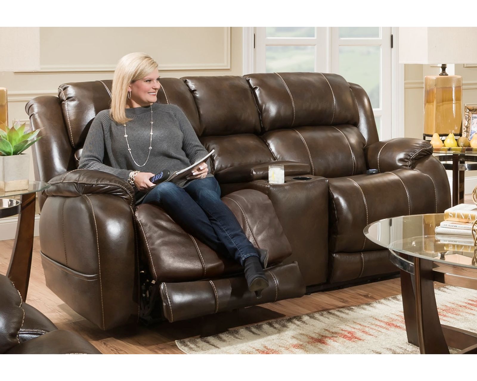 Montana 77" Triple Power Leather Reclining Console Loveseat (In stock) - Montana 77" Triple Power Reclining Console Loveseat