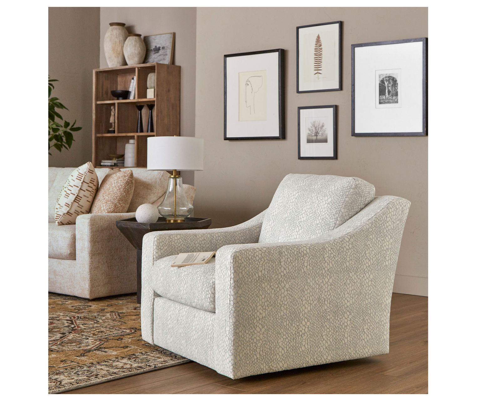 Caverra Chair (+139 fabrics) Swivel available - Caverra Chair