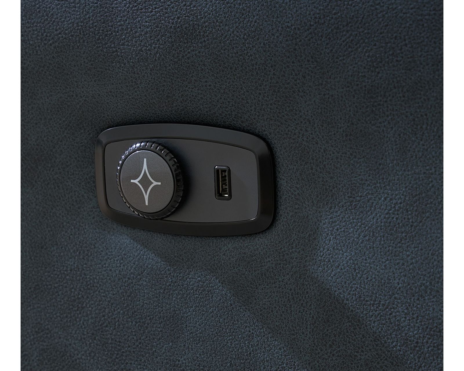 Kristisha Leather Recliner (+46 leathers) 3 mechanisms - Comfort Dial that also features a USB charging port