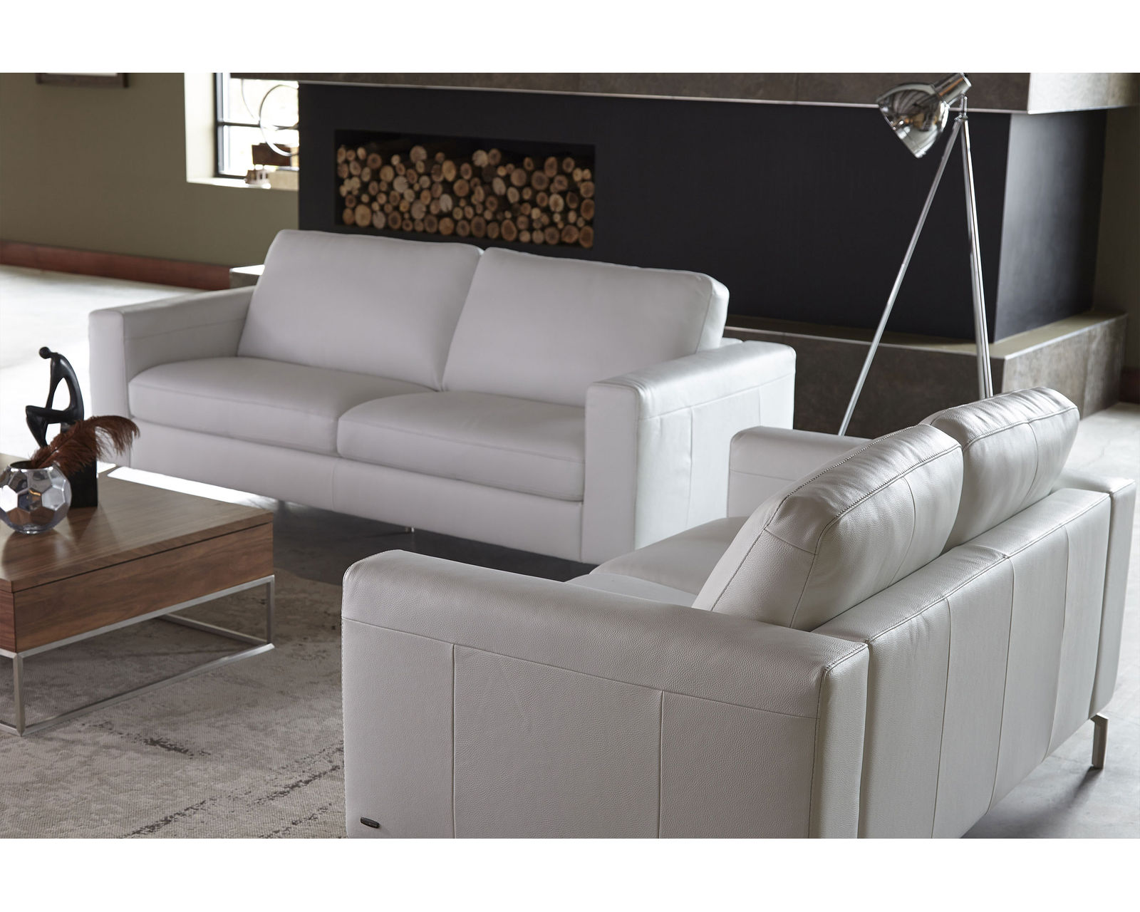 Sollievo B845 Sofa (82") +50 leathers