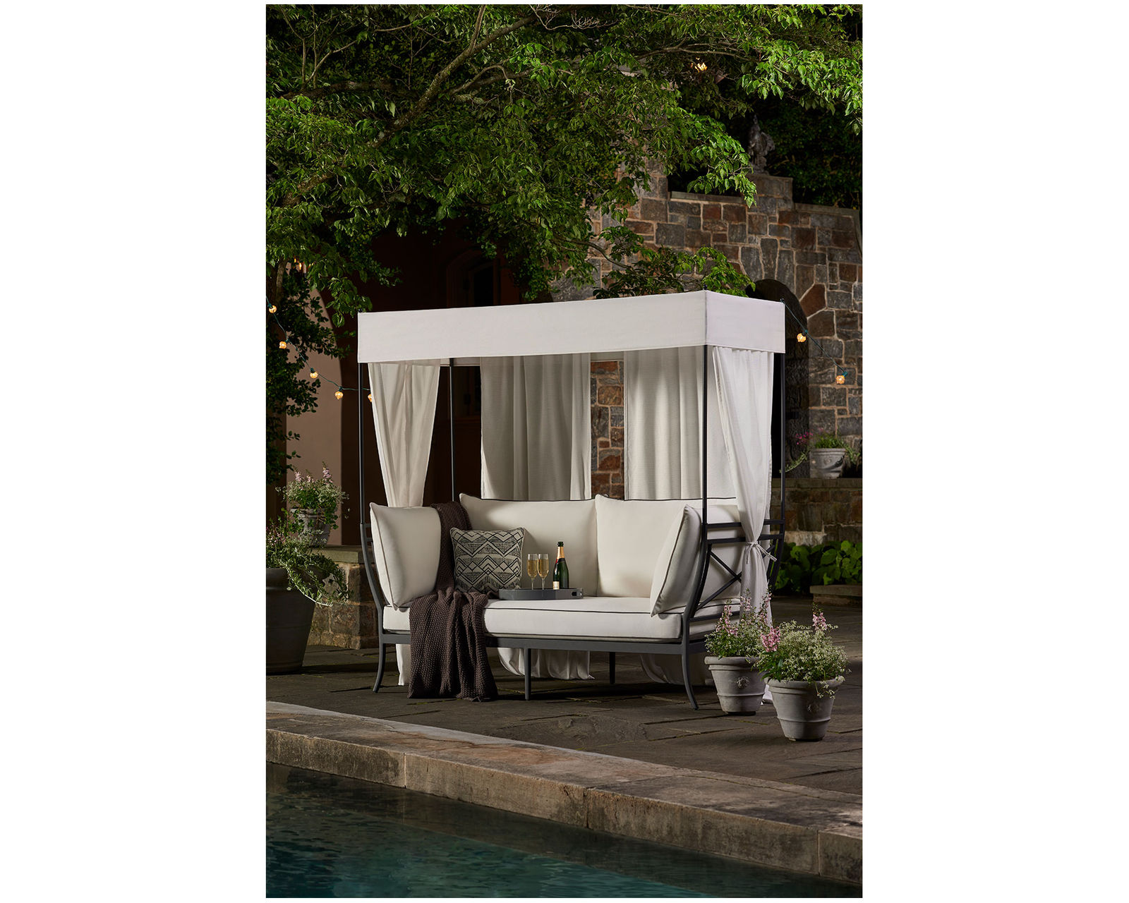 Winterthur Estate Daybed Canopy - Winterthur Estate Daybed Canopy